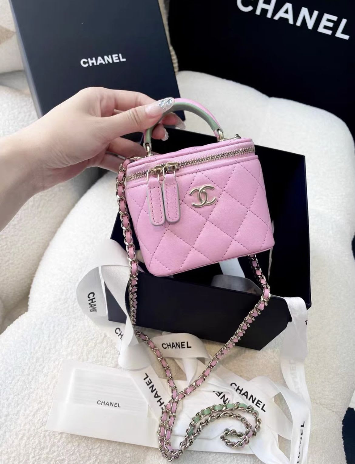 Chanel 23p pink with green handle box chain bag