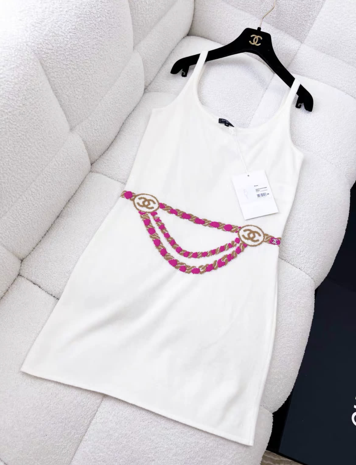 Chanel 23N coco neige white cashmere dress With pink details