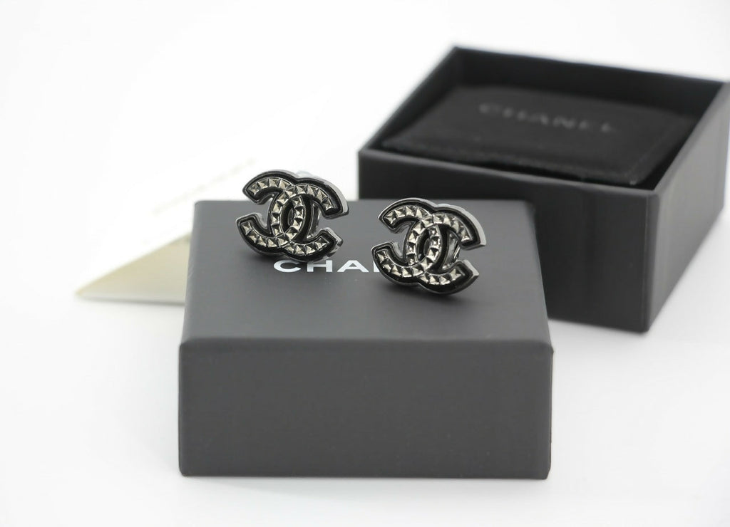 Chanel A24A Metal Black Silver Check CC Clip-on Earrings