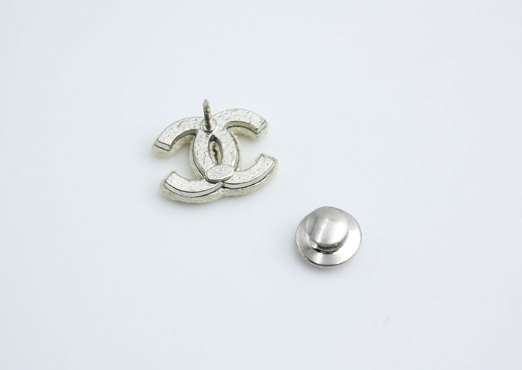 Chanel Vintage 03A Metal White Frosted CC Brooch