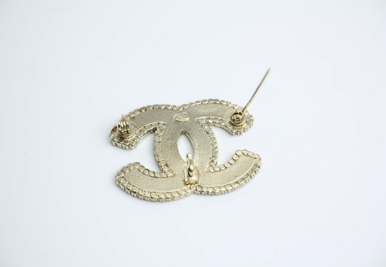 Chanel Vintage 06A Blue Rhinestone Beige Black Stripe Brooch