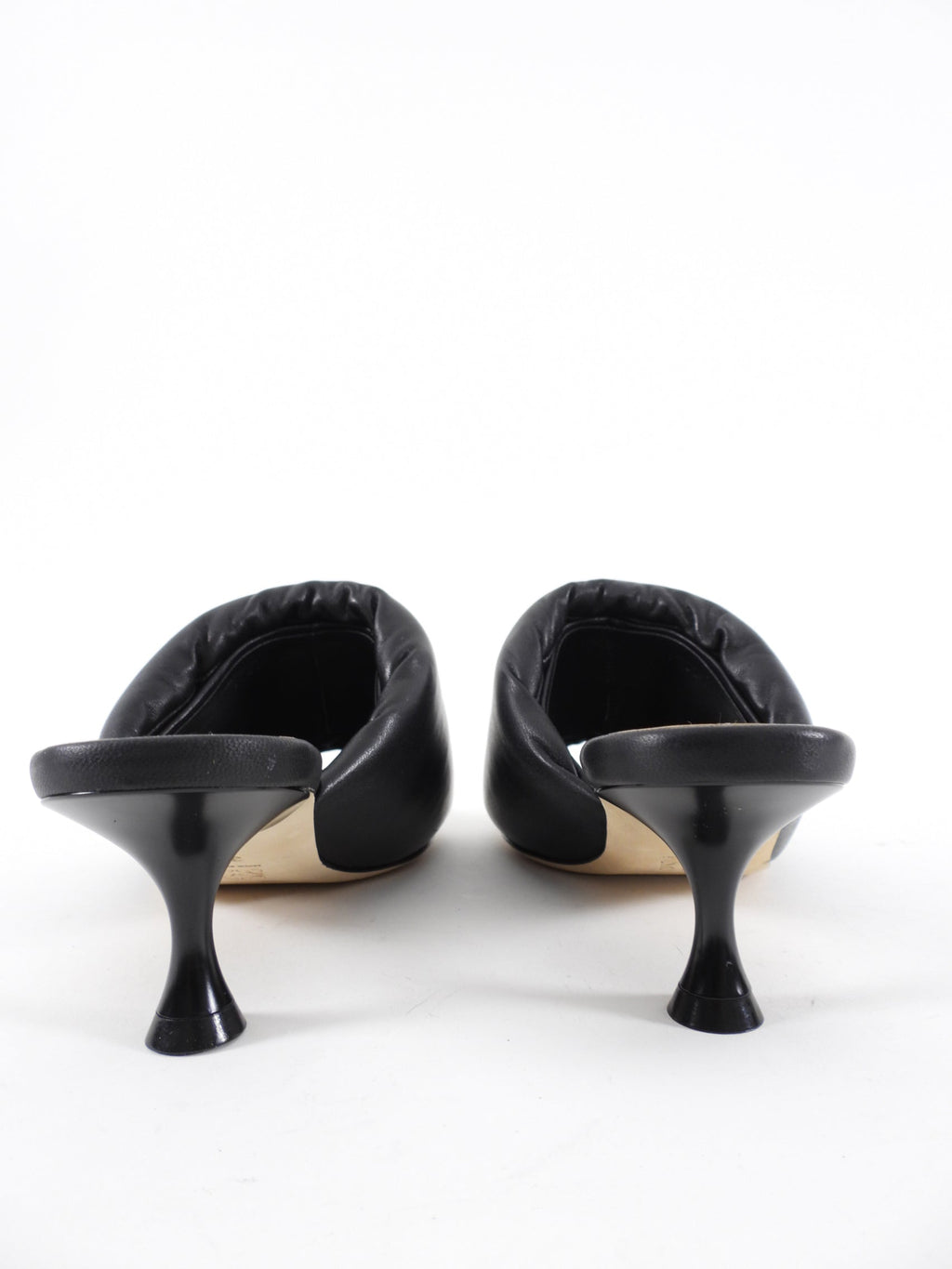 Loewe Black Leather Padded Anagram Mule - 37 / 7
