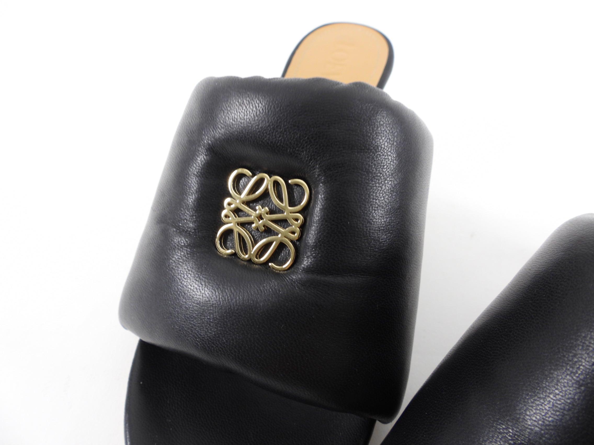 Loewe Black Leather Padded Anagram Mule - 37 / 7