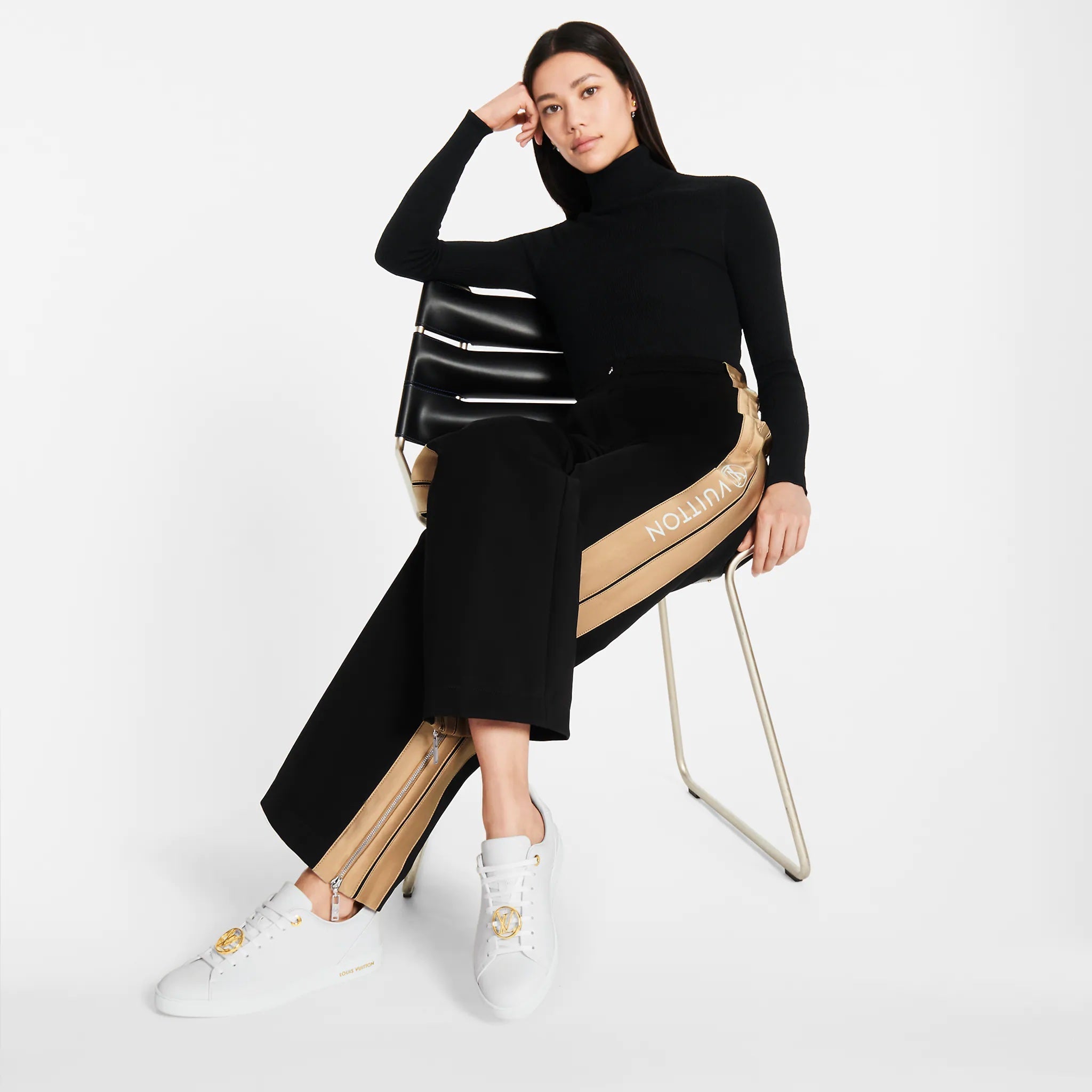 LOUIS VUITTON FRONTROW LOGO TRAINER SNEAKERS