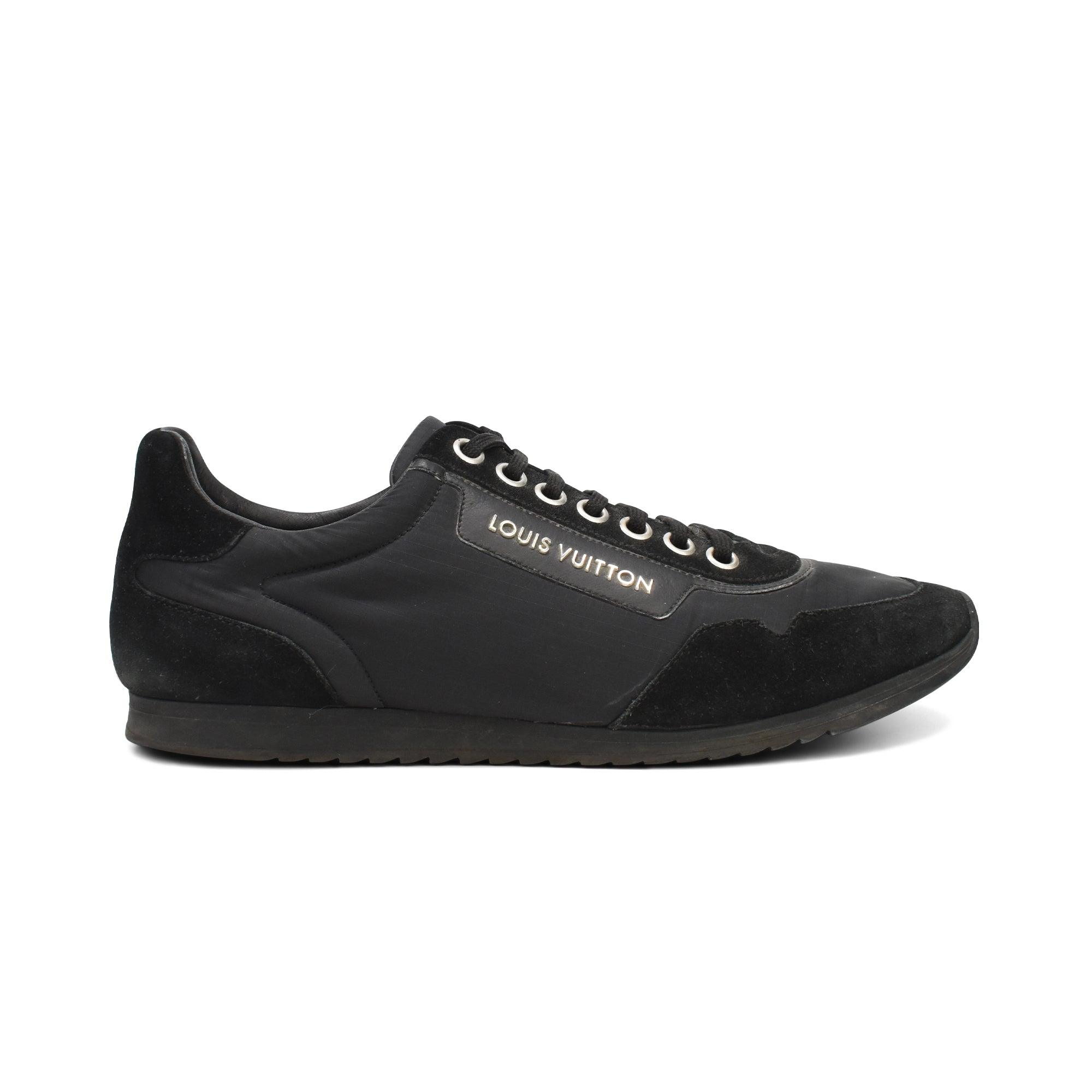 Louis Vuitton Sneakers - Men's 10