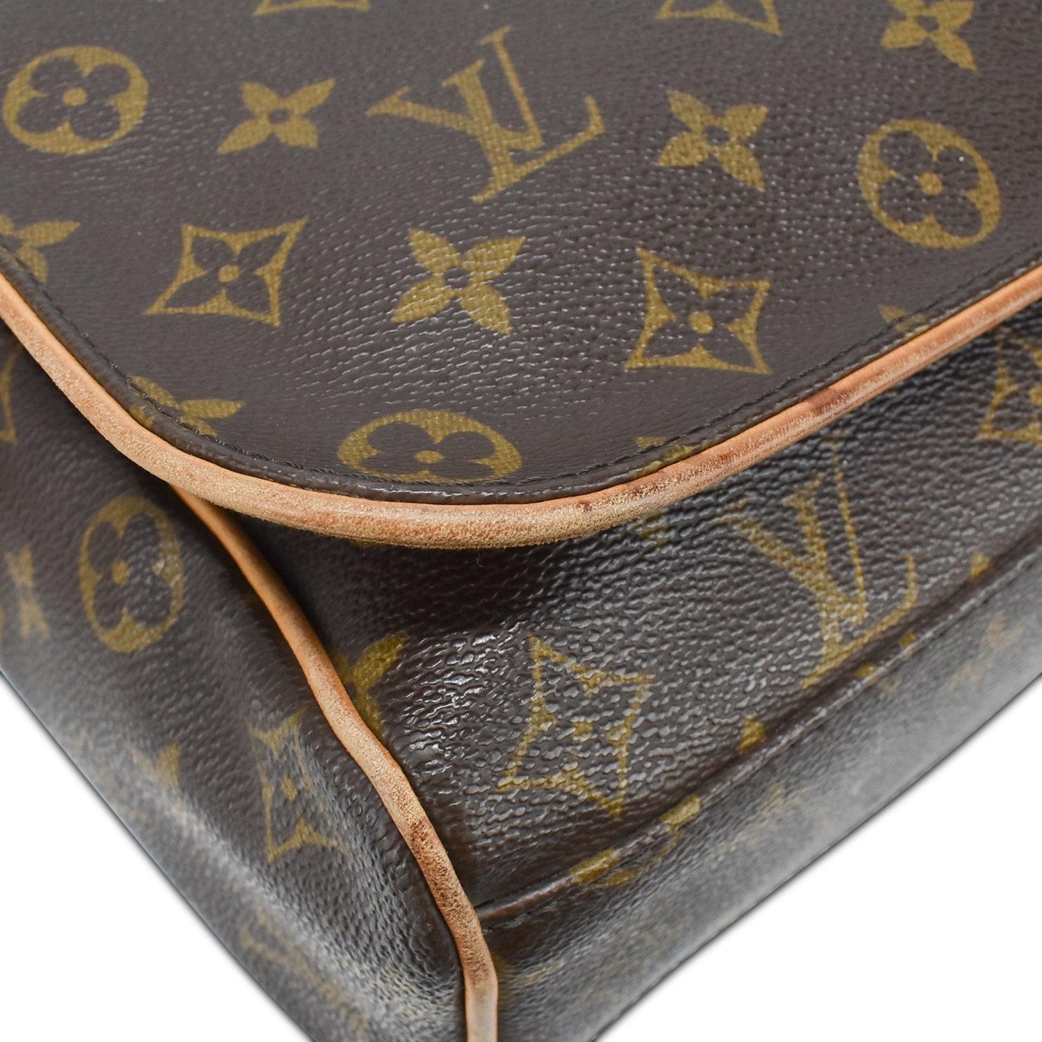 Louis Vuitton 'Valmy GM' Messenger Bag