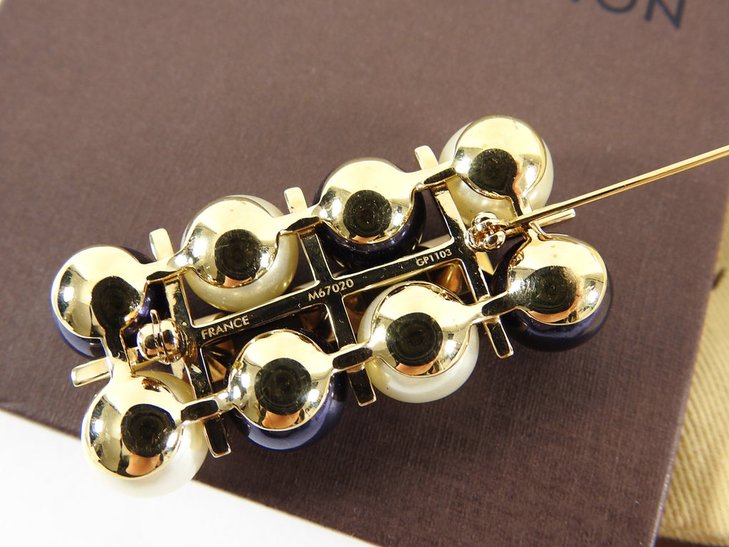 Louis Vuitton Cry Me A River Pearl Brooch Pin