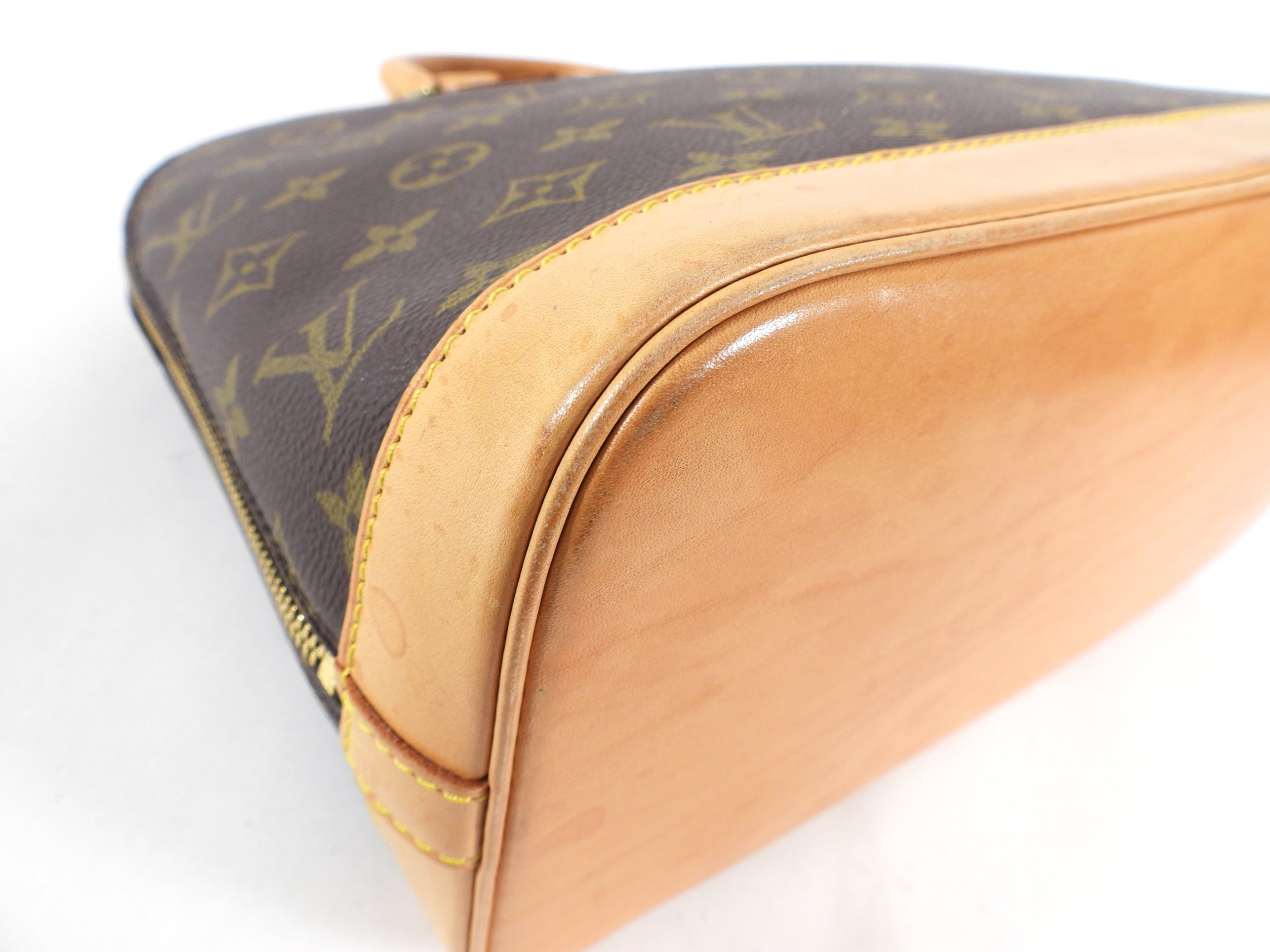 Louis Vuitton Vintage 1996 Monogram Alma PM Small Dome Bag