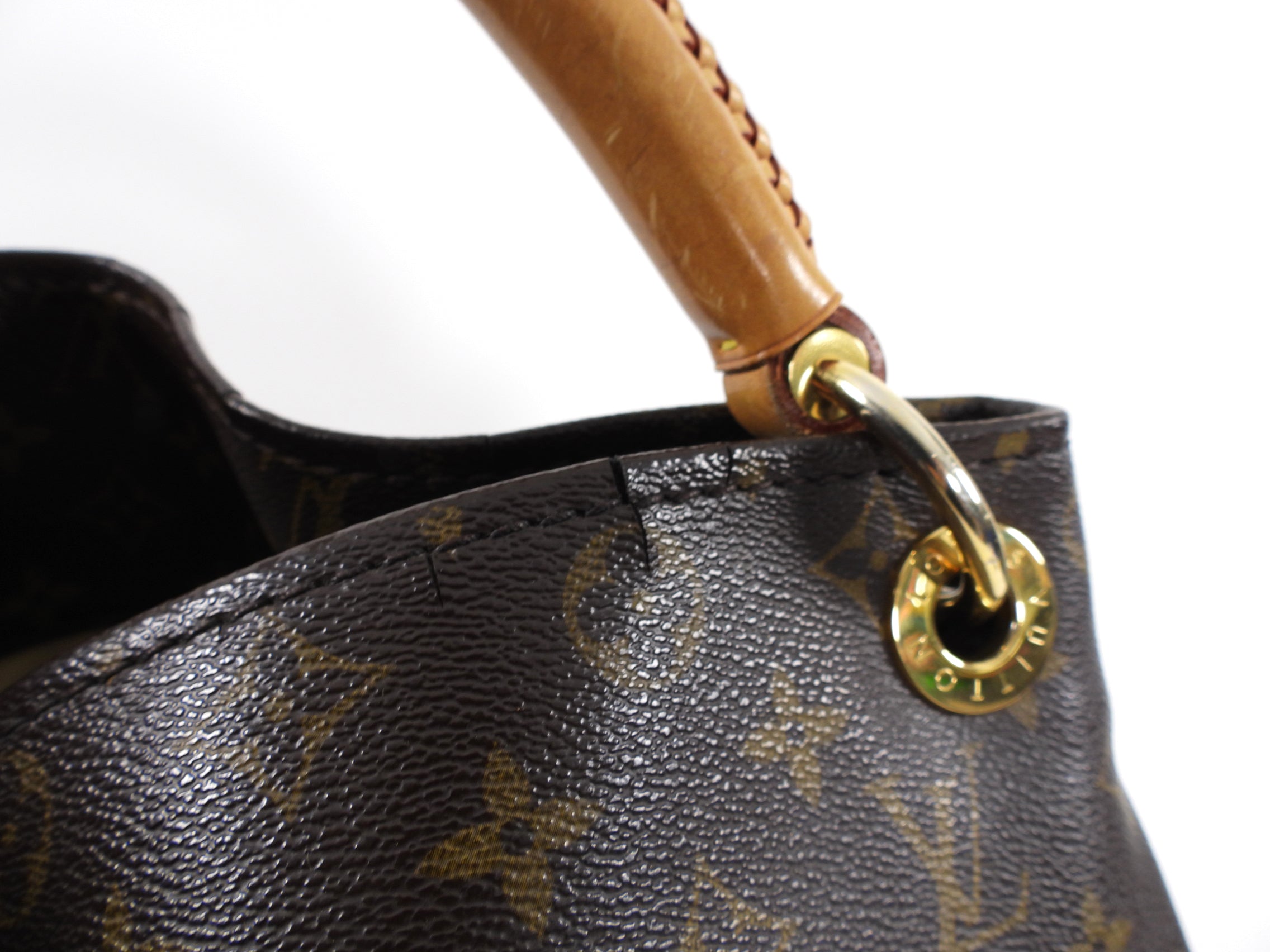 Louis Vuitton Monogram Canvas Artsy MM Bag
