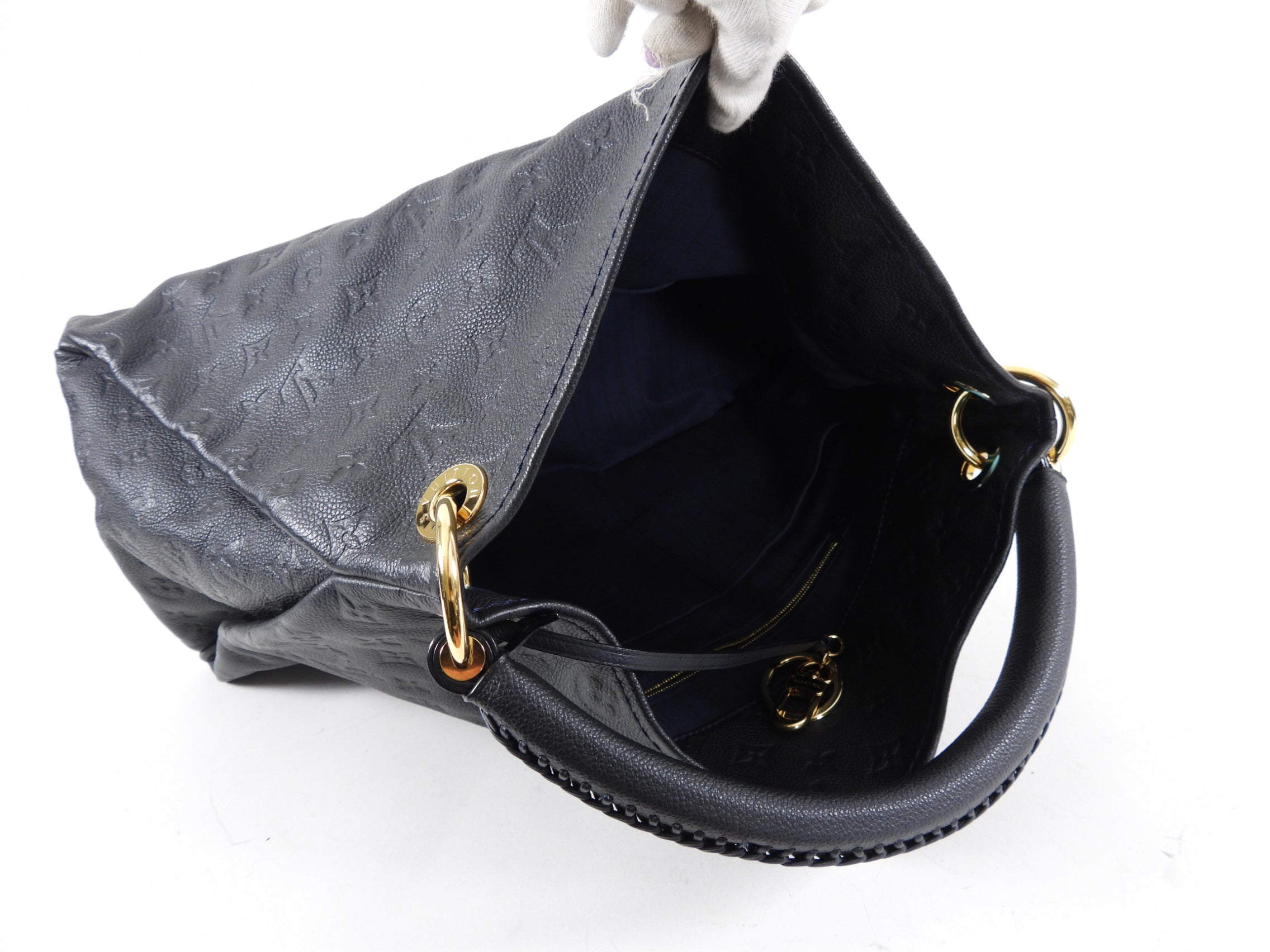Louis Vuitton Black Empreinte Leather Artsy MM Shoulder Bag
