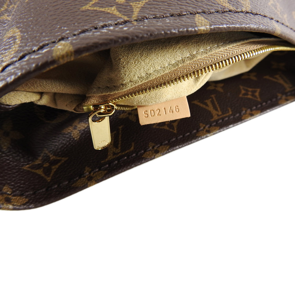 Louis Vuitton Artsy MM Monogram Tote Bag