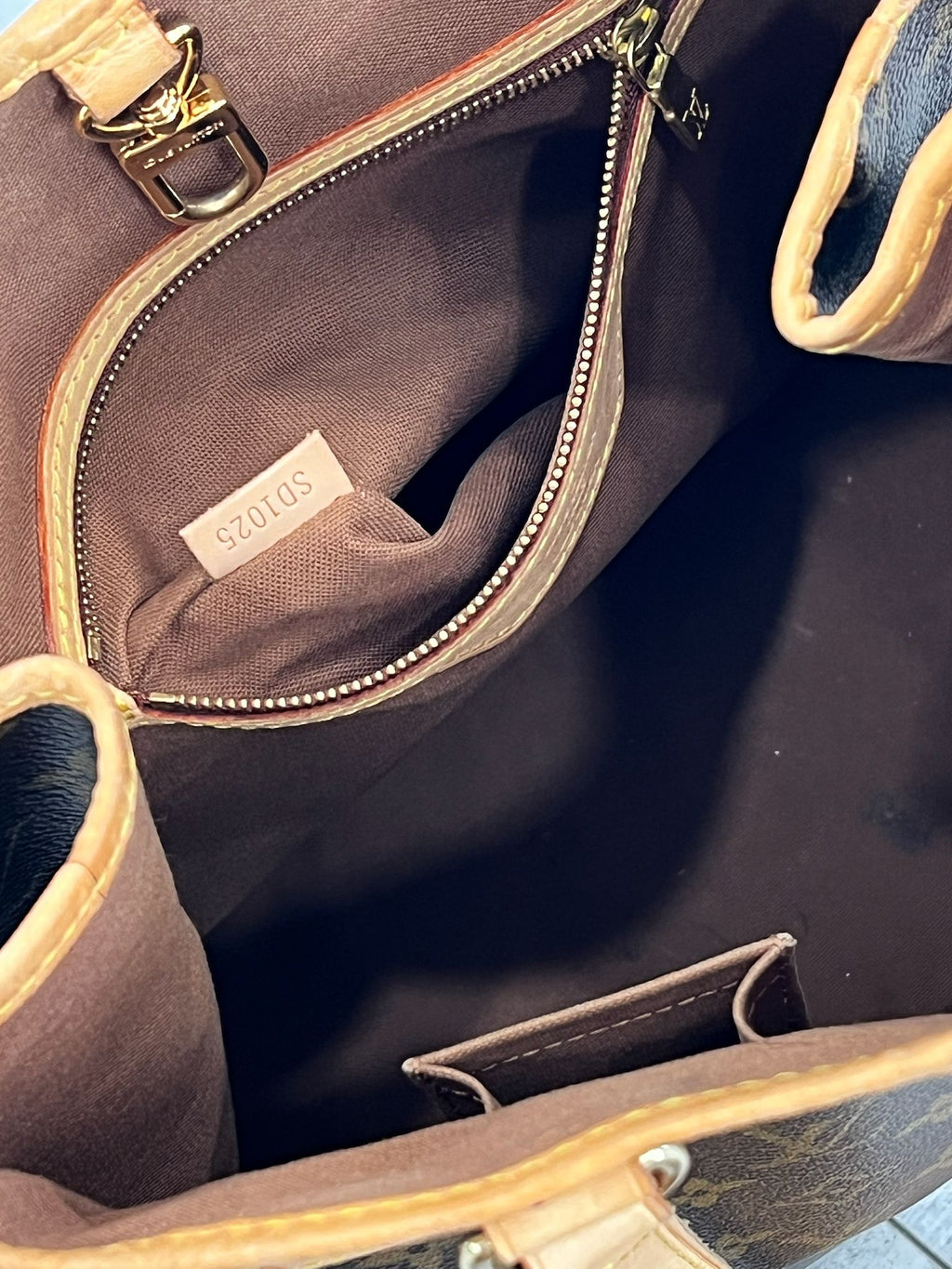 LOUIS VUITTON LV MONOGRAM BATIGNOLLES VERTICAL VINTAGE BAG