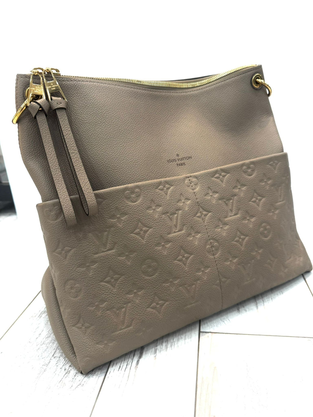 LOUIS VUITTON MONOGRAM EMPREINTE MAIDA HOBO BAG