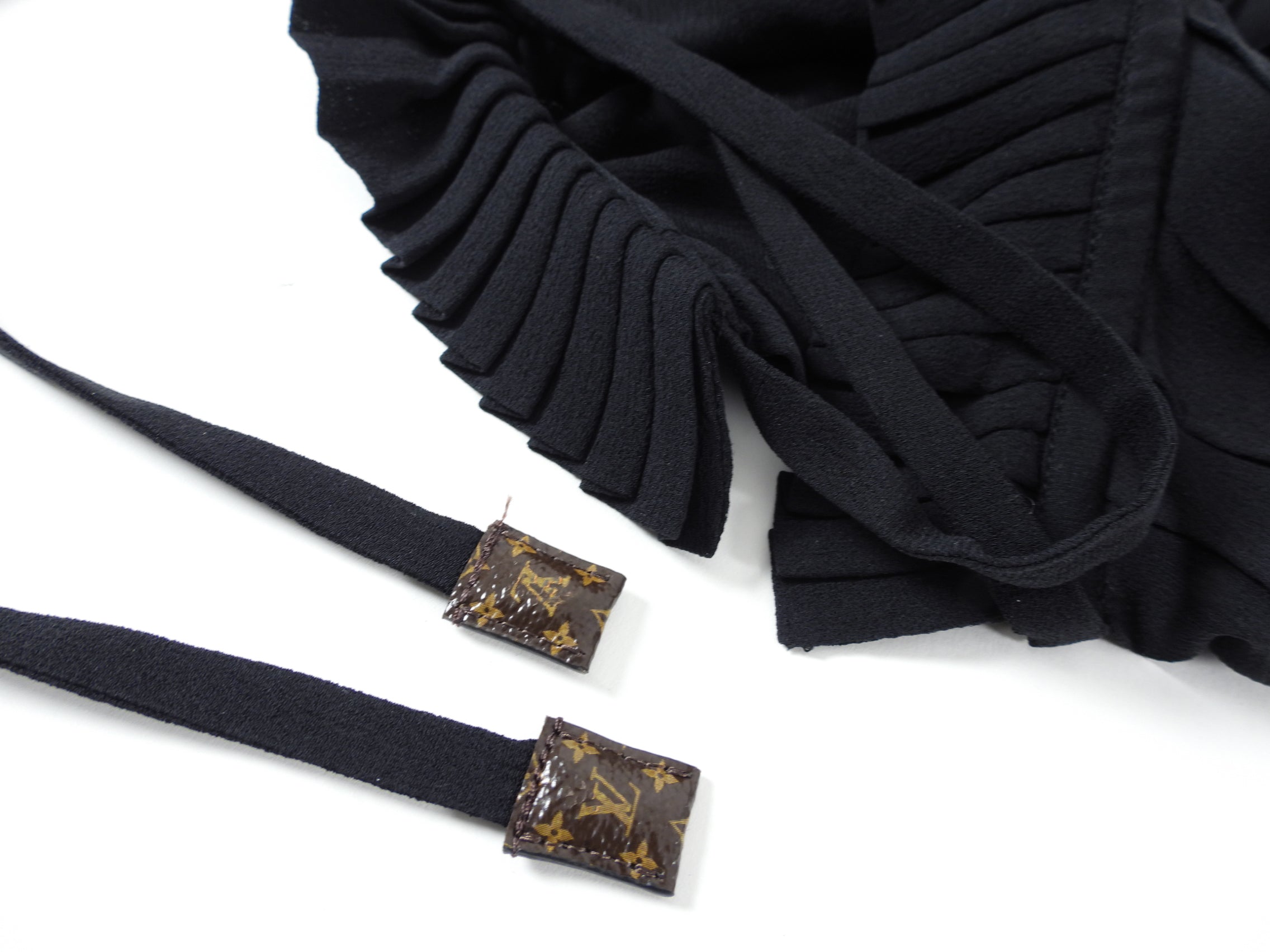 Louis Vuitton Black Silk Pleat Short Shift Dress - FR40 / USA 8