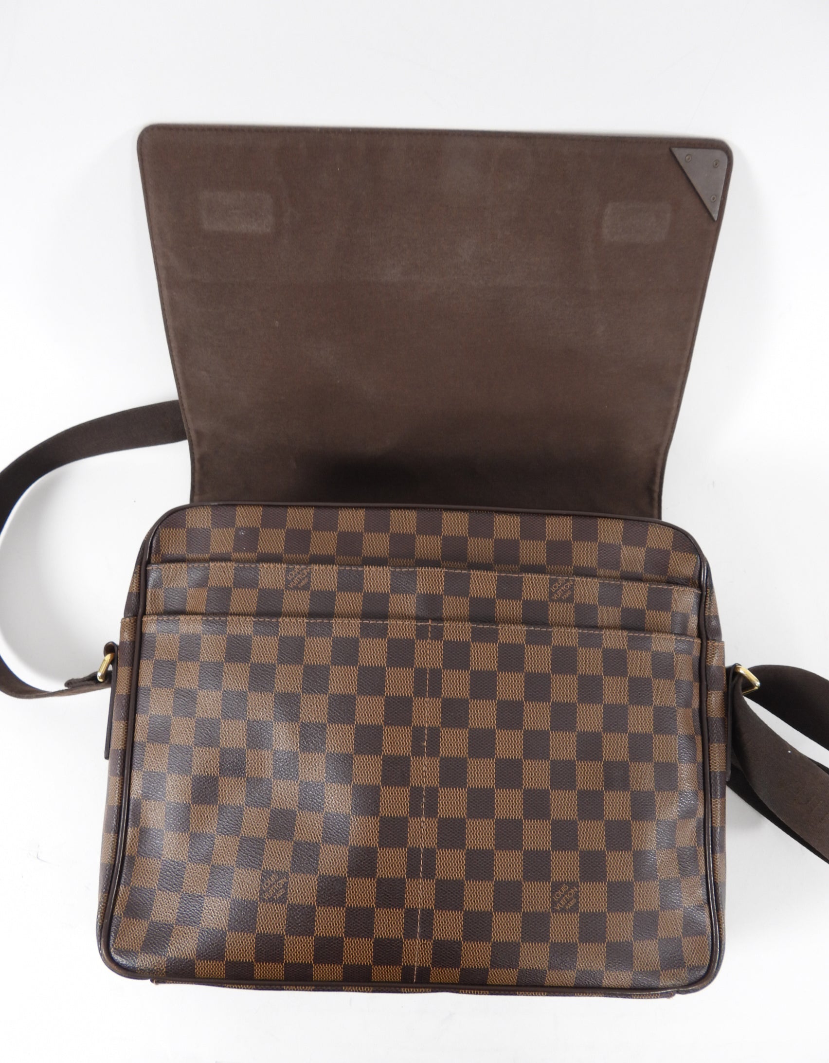 Louis Vuitton Damier Ebene Shelton MM Laptop Messenger Bag