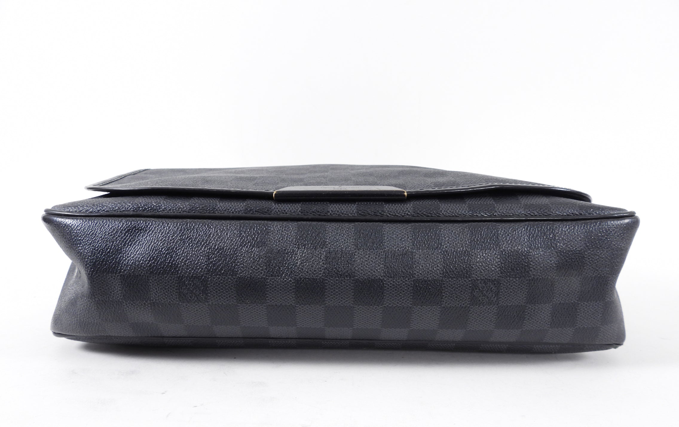Louis Vuitton Damier Graphite District Messenger Laptop Bag