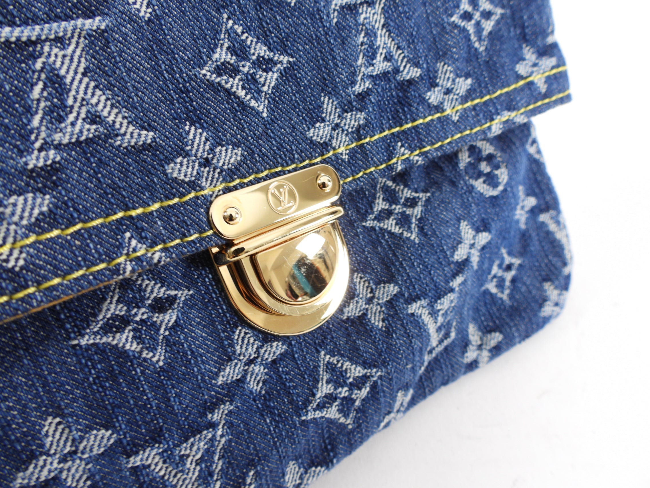 Louis Vuitton Vintage Monogram Denim Pochette Clutch