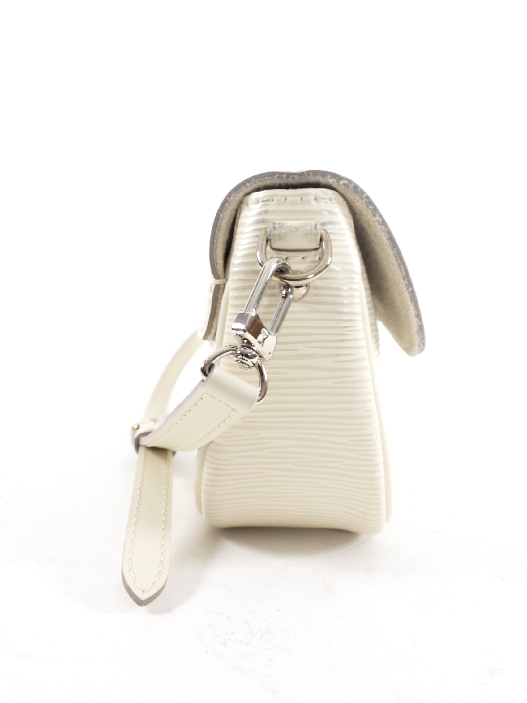 Louis Vuitton Ivory Epi Montagne Pochette Bag