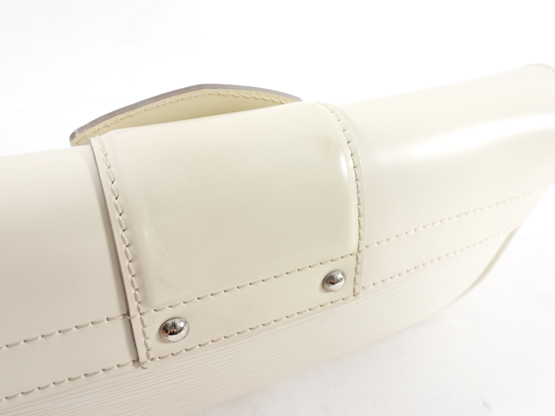 Louis Vuitton Ivory Epi Montagne Pochette Bag