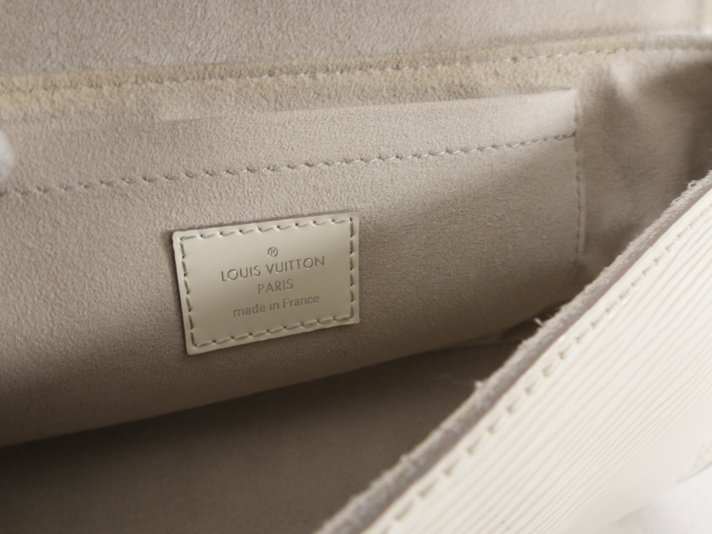 Louis Vuitton Ivory Epi Montagne Pochette Bag