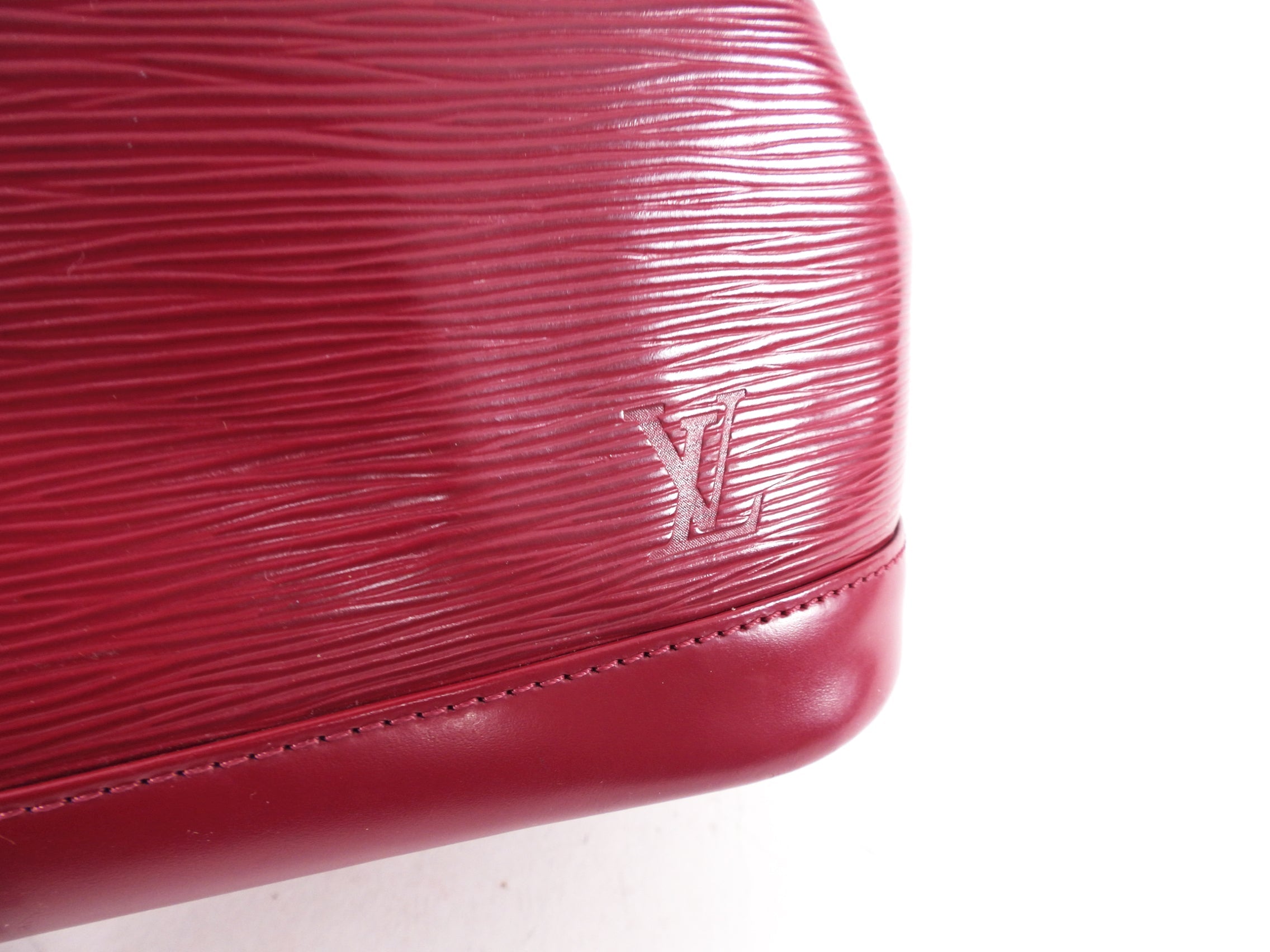 Louis Vuitton Fuchsia Epi Leather Petit Noe MM Bag