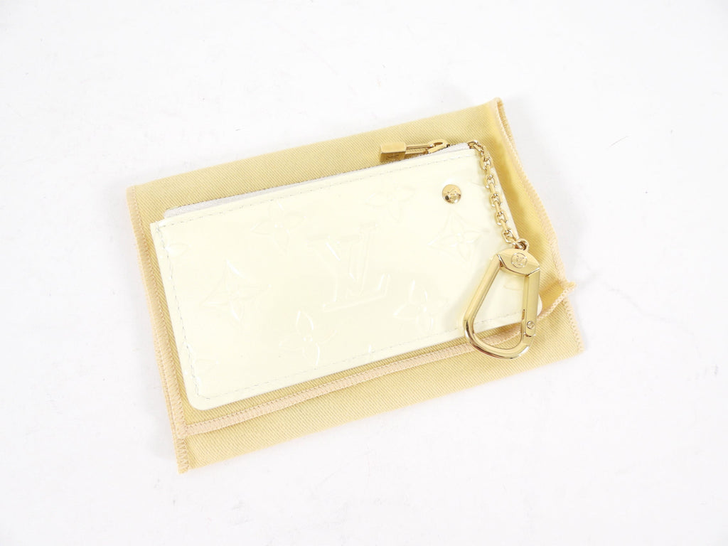 Louis Vuitton Ivory Perle Vernis Monogram Zip Key Pouch