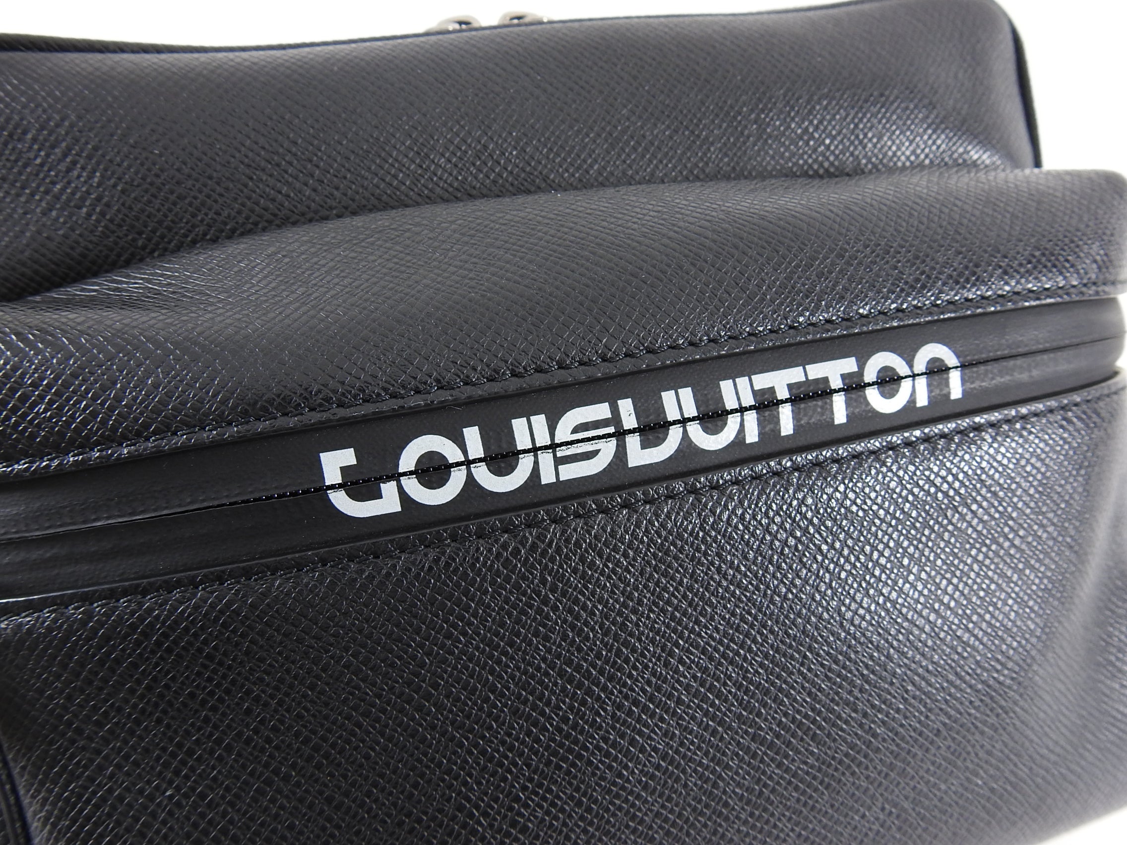 Louis Vuitton Spring 2018 Kim Jones Black Leather Messenger Bag
