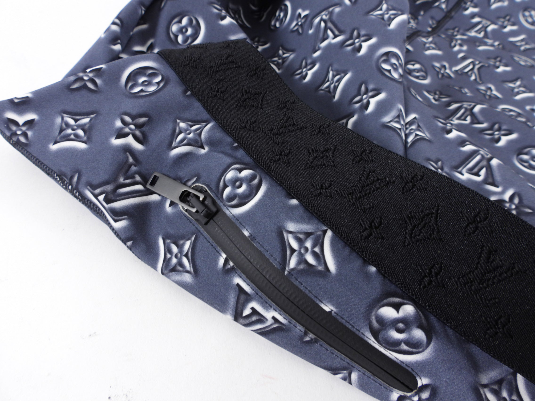 Louis Vuitton Grey Monogram Stretch Leggings - FR36 / USA 2 / 4
