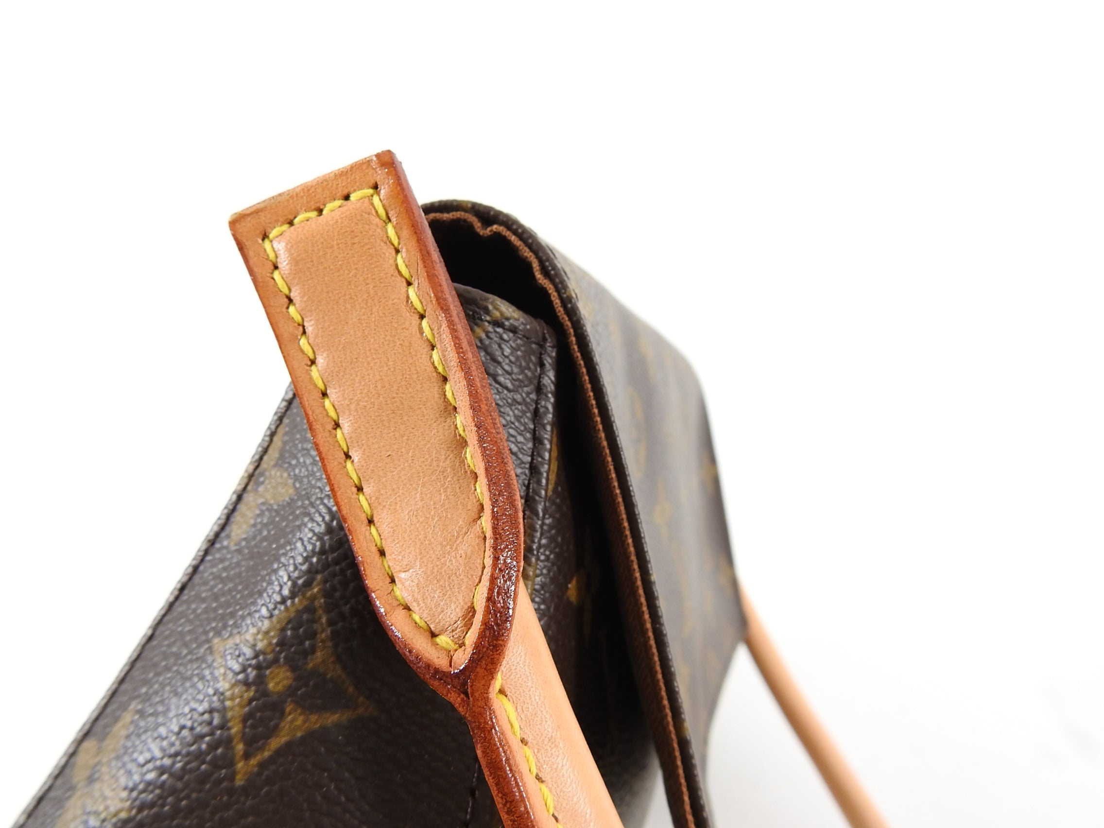 Louis Vuitton Monogram Canvas 2003 Looping PM Bag