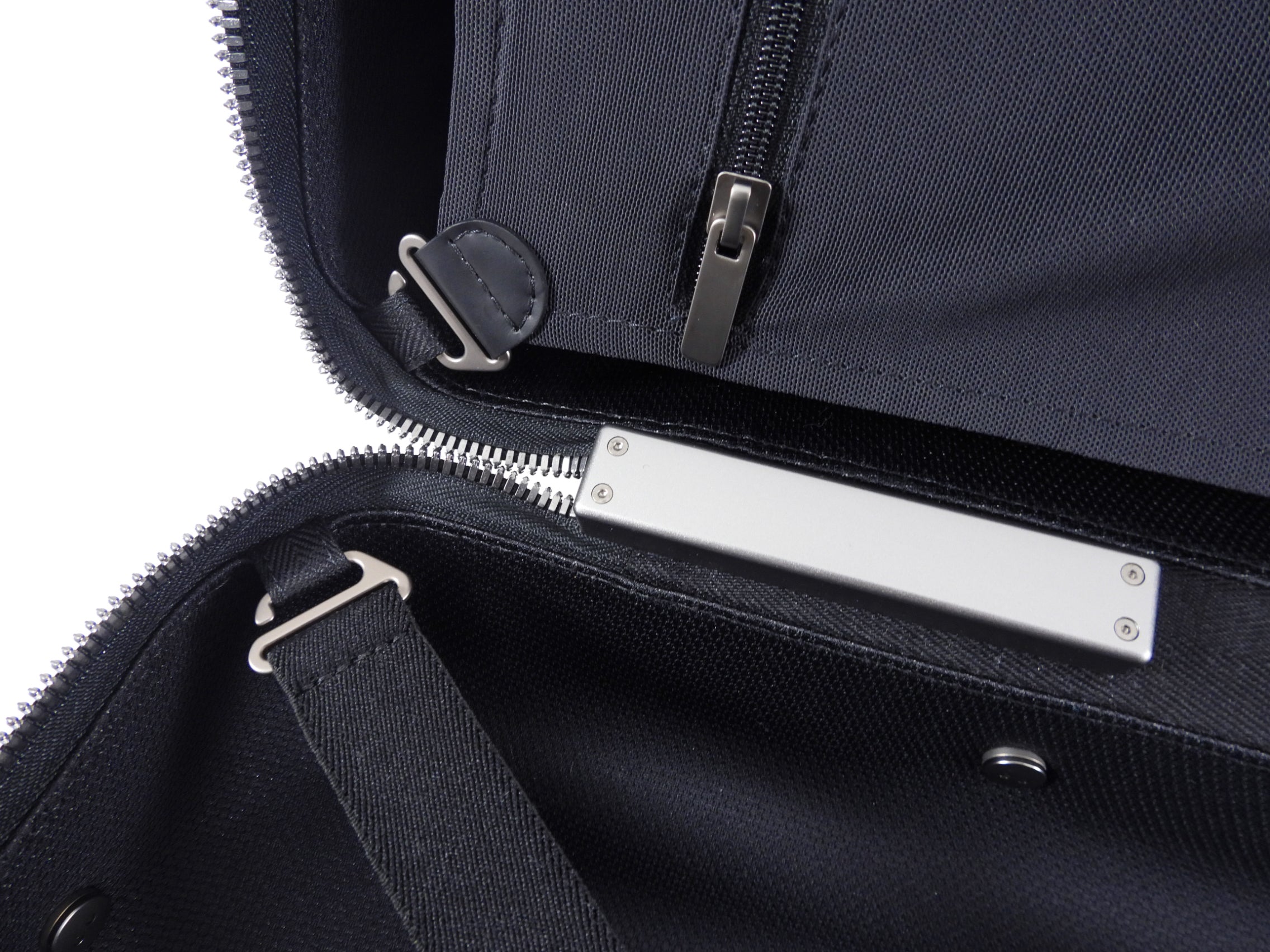 Louis Vuitton Monogram Eclipse Horizon 55 Rolling Luggage