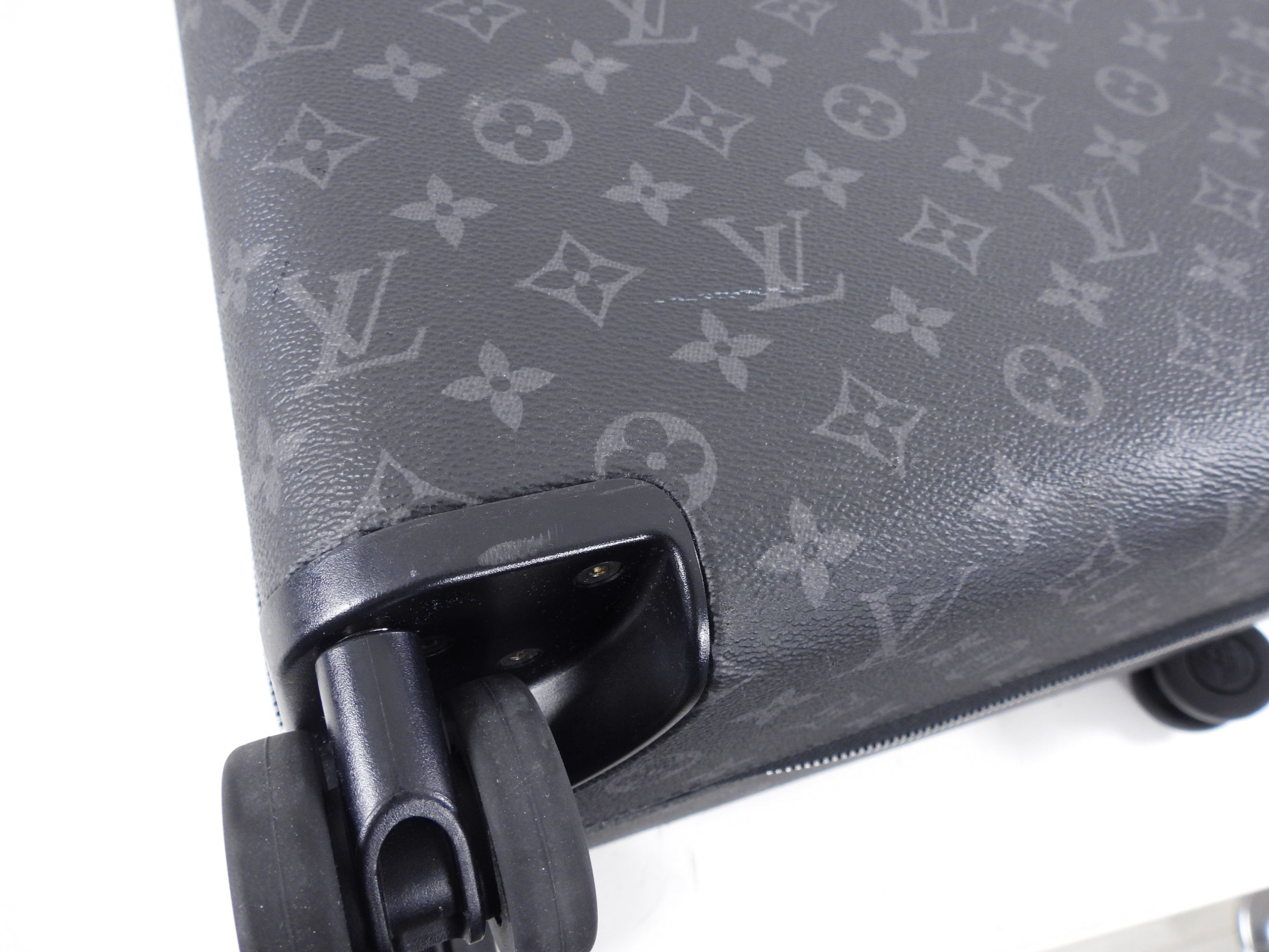 Louis Vuitton Monogram Eclipse Horizon 55 Rolling Luggage
