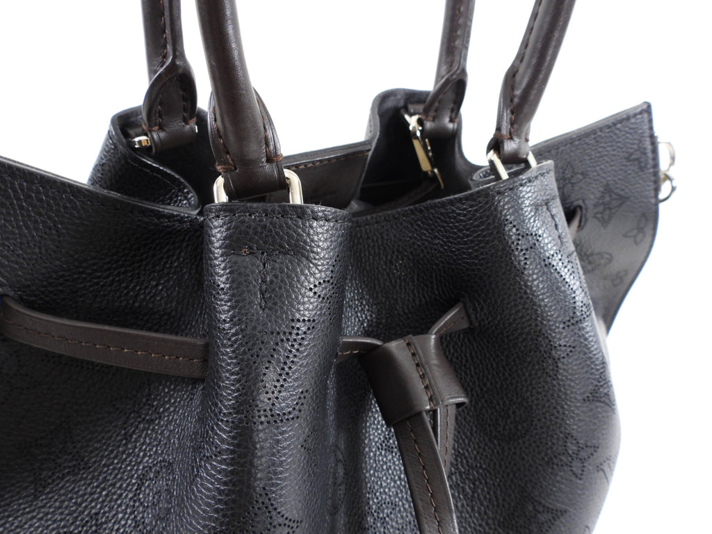 Louis Vuitton Black Mahina Leather Girolata Bag