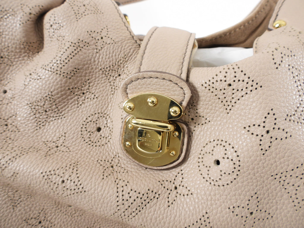 Louis Vuitton Beige Mahina Hobo XL Bag