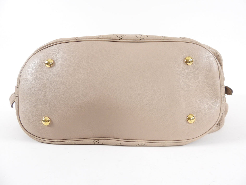 Louis Vuitton Beige Mahina Hobo XL Bag