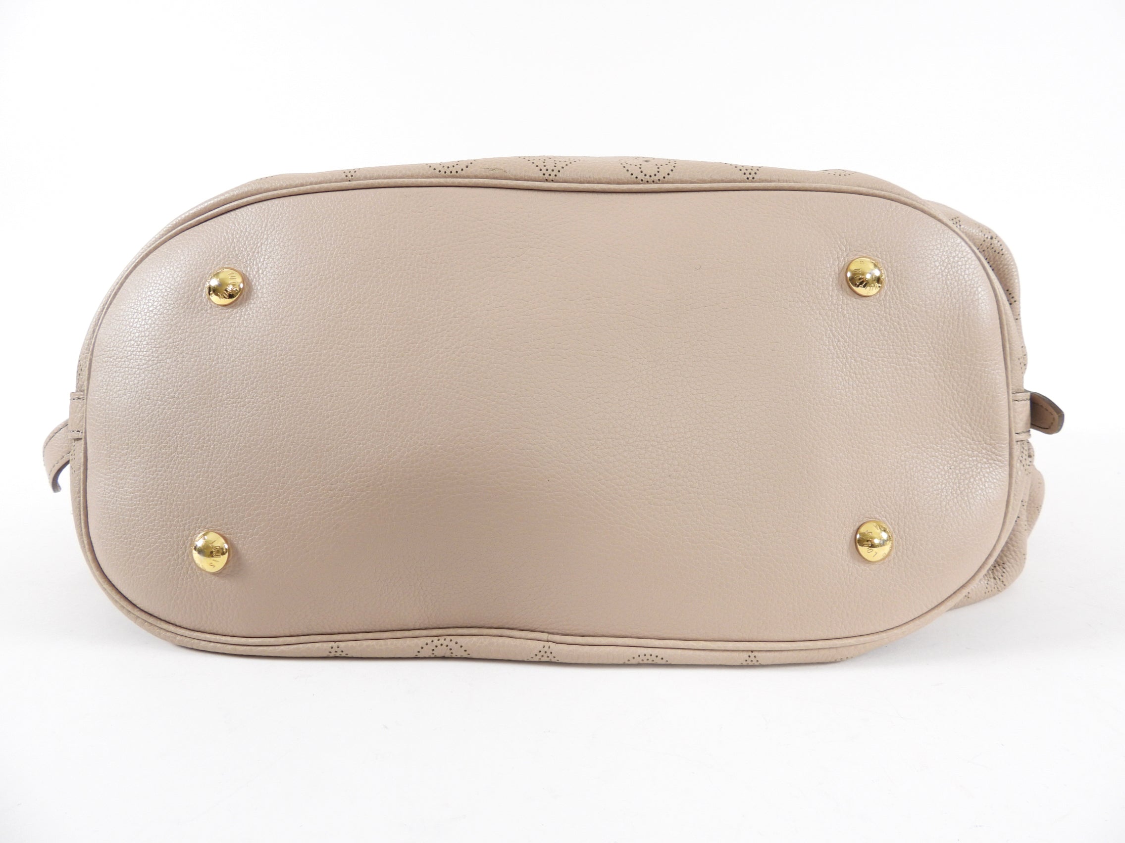 Louis Vuitton Beige Mahina Hobo XL Bag