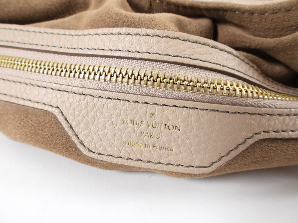 Louis Vuitton Beige Mahina Hobo XL Bag