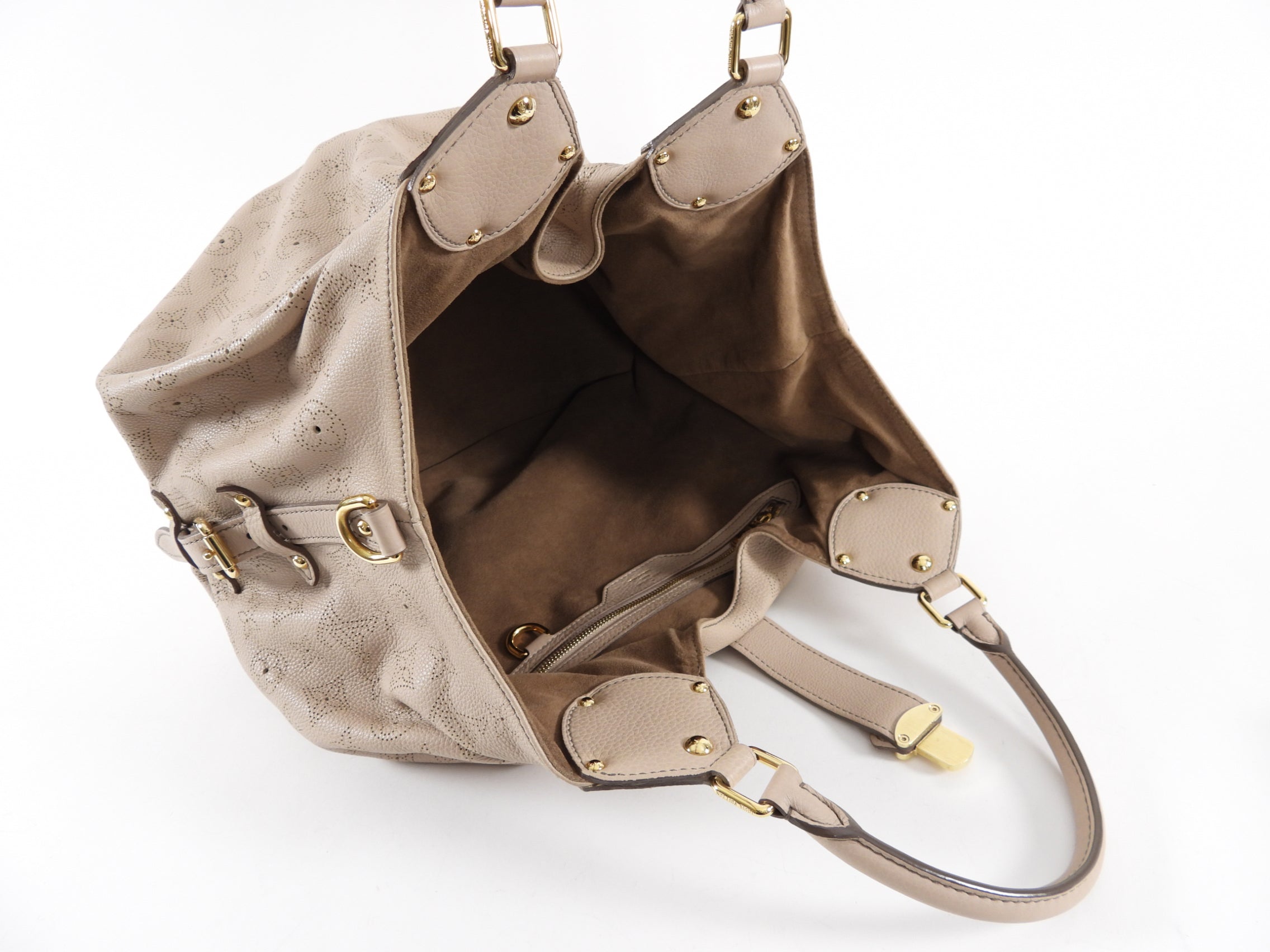 Louis Vuitton Beige Mahina Hobo XL Bag