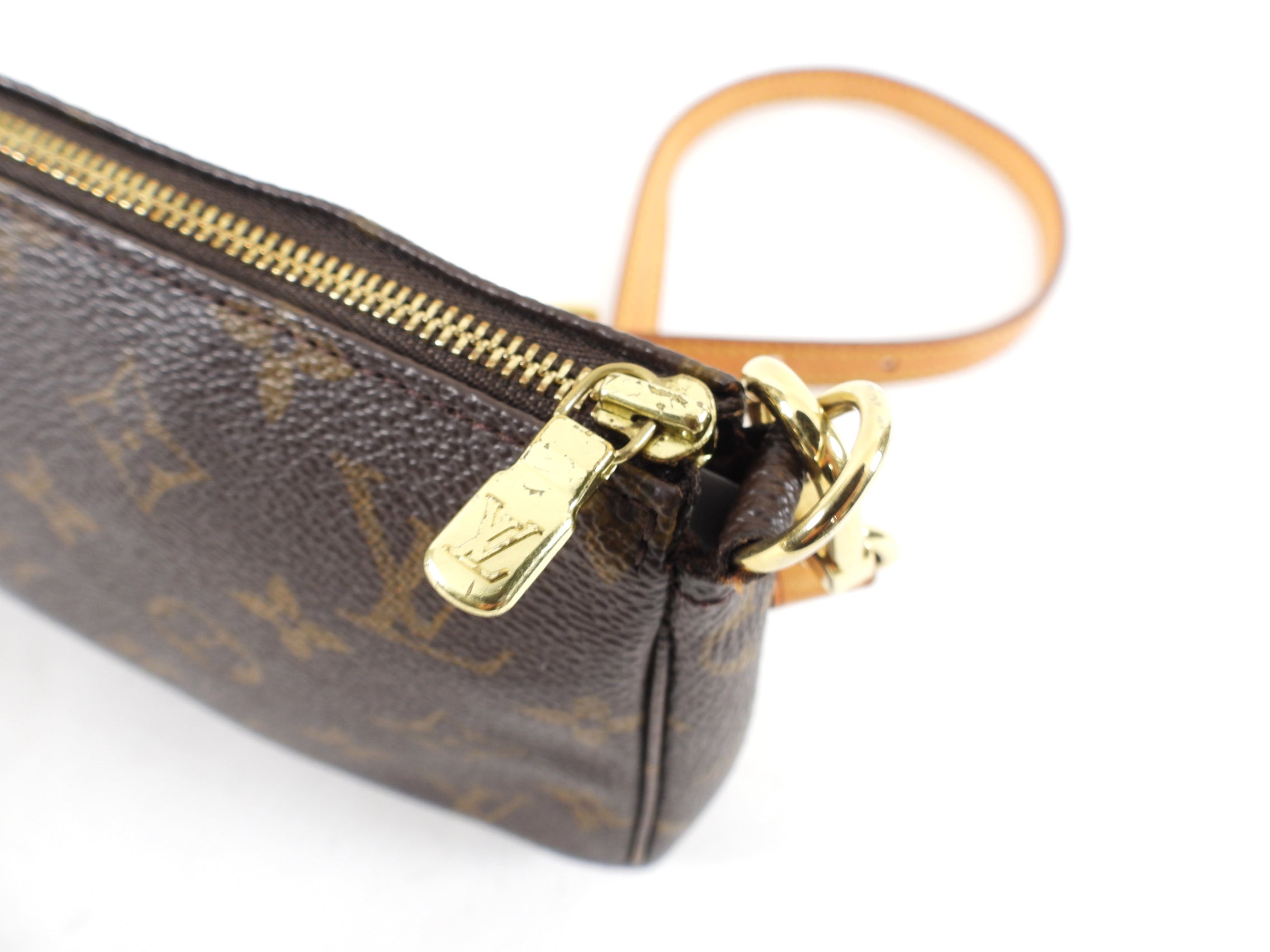 Louis Vuitton Monogram Canvas Pochette Accessoires Shoulder Strap