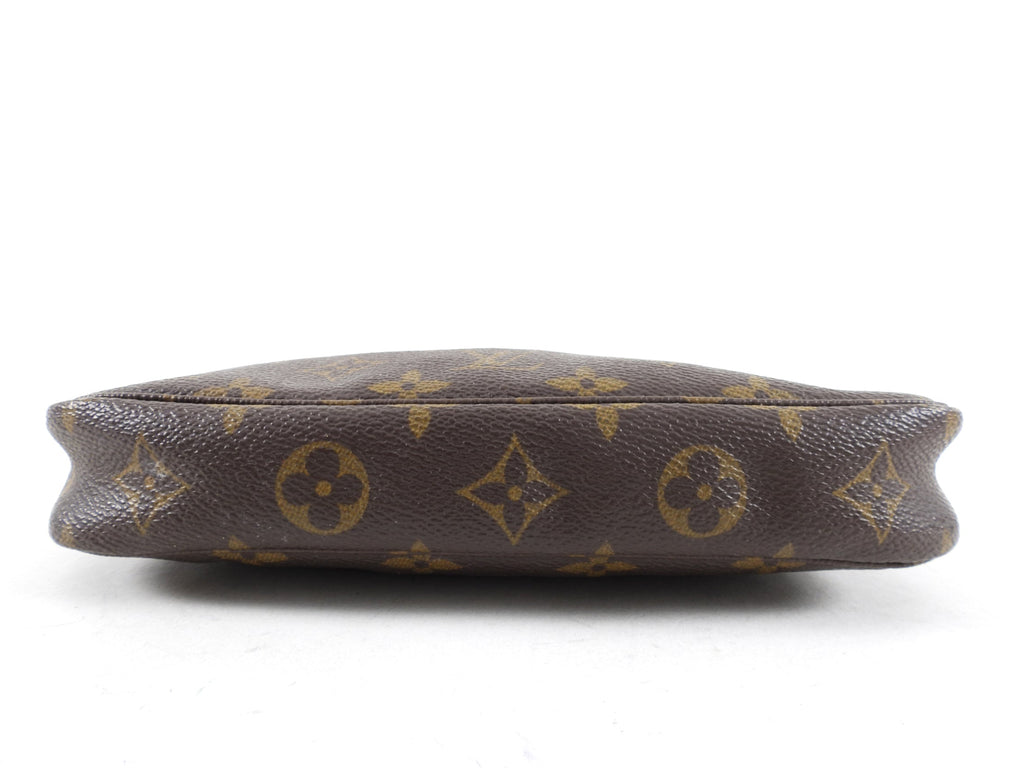 Louis Vuitton Monogram Canvas Pochette Accessoires Shoulder Strap