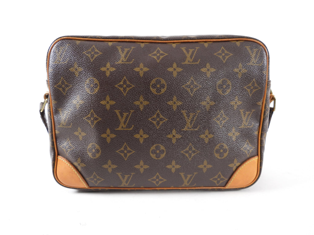 Louis Vuitton Monogram Nile Messenger Bag