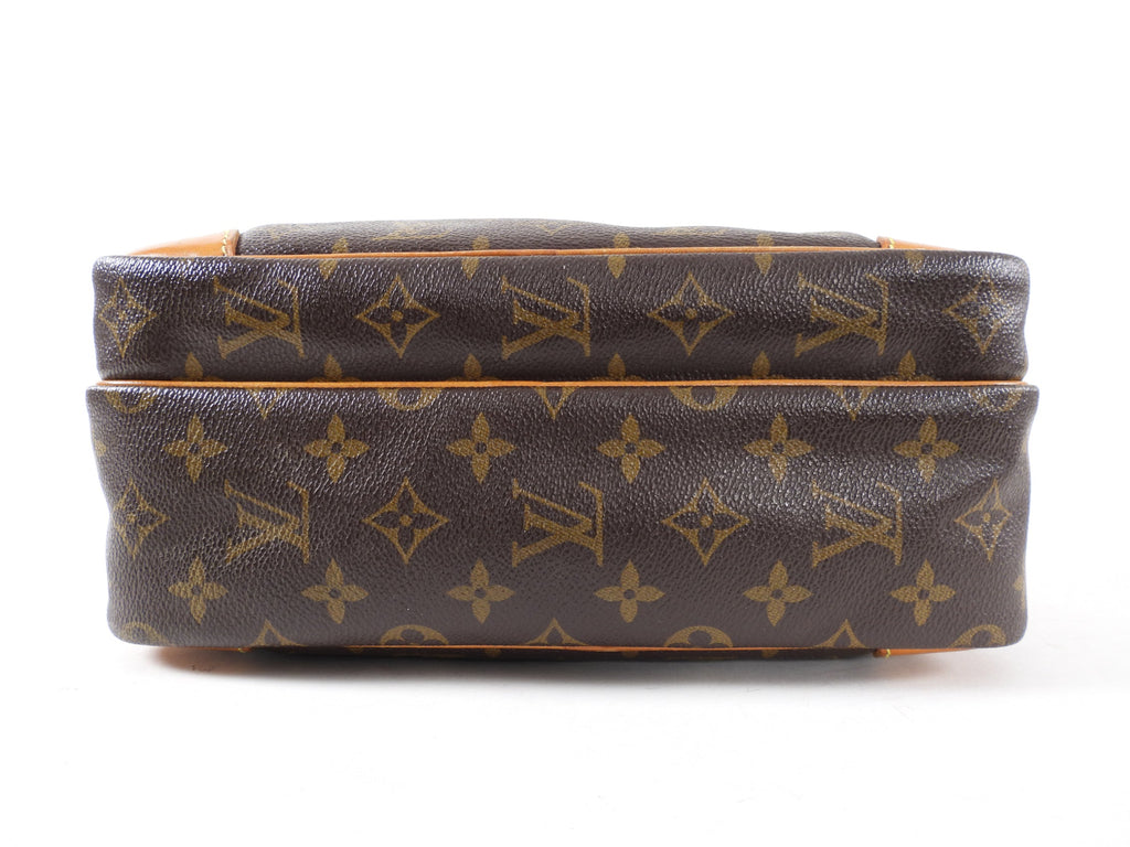 Louis Vuitton Monogram Nile Messenger Bag