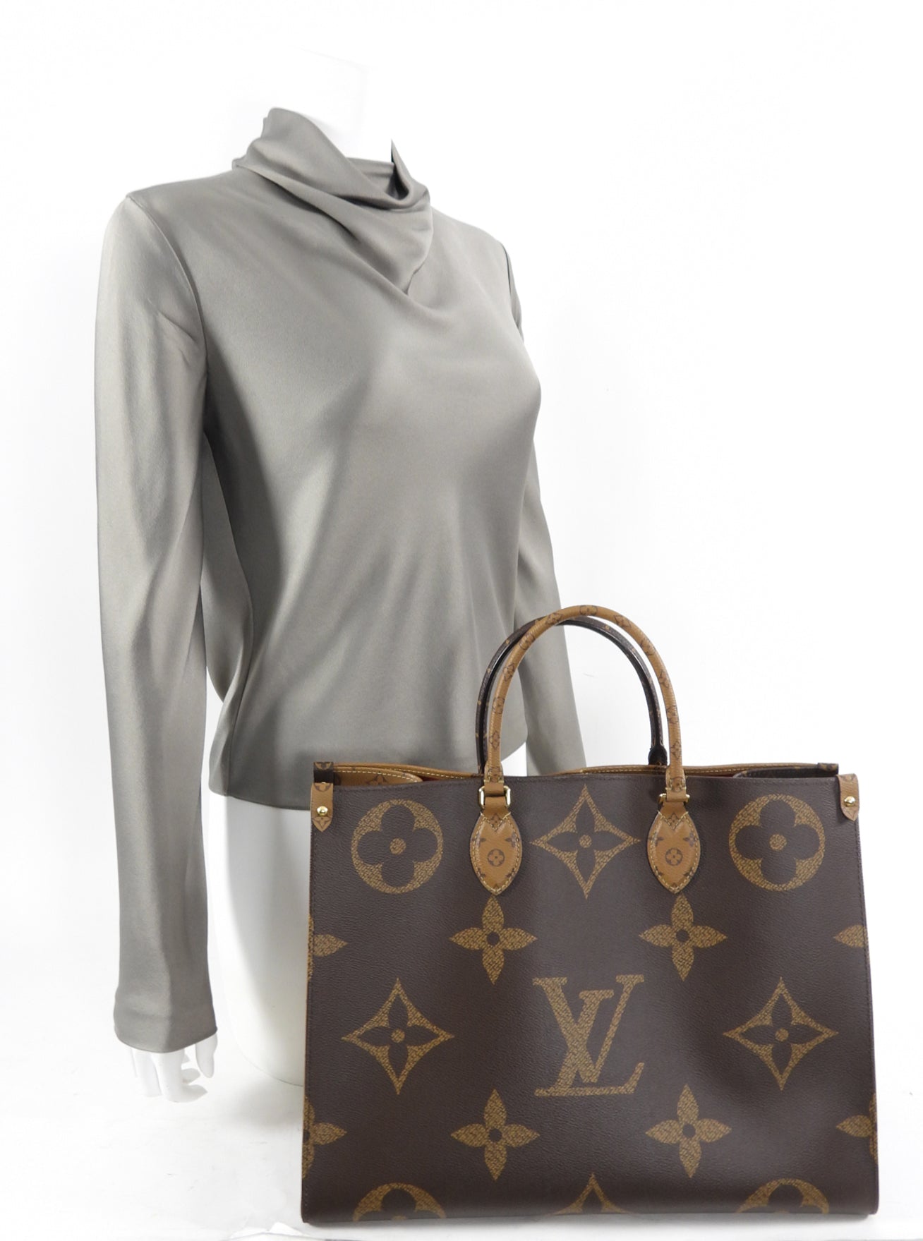 Louis Vuitton On The Go GM Monogram Giant Brown Tote Bag