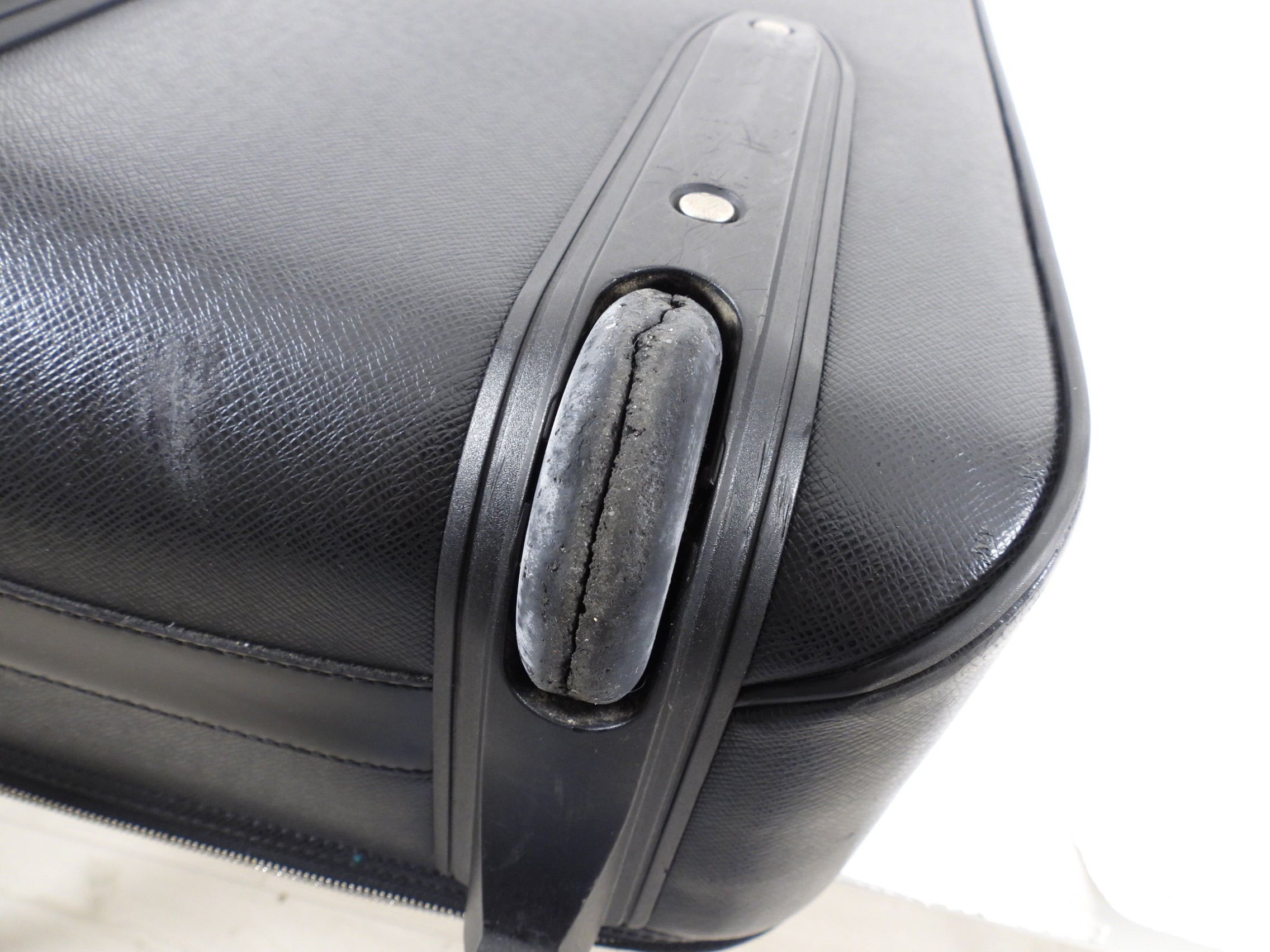 Louis Vuitton Black Taiga Leather Pegase 55 Rolling Travel Luggage