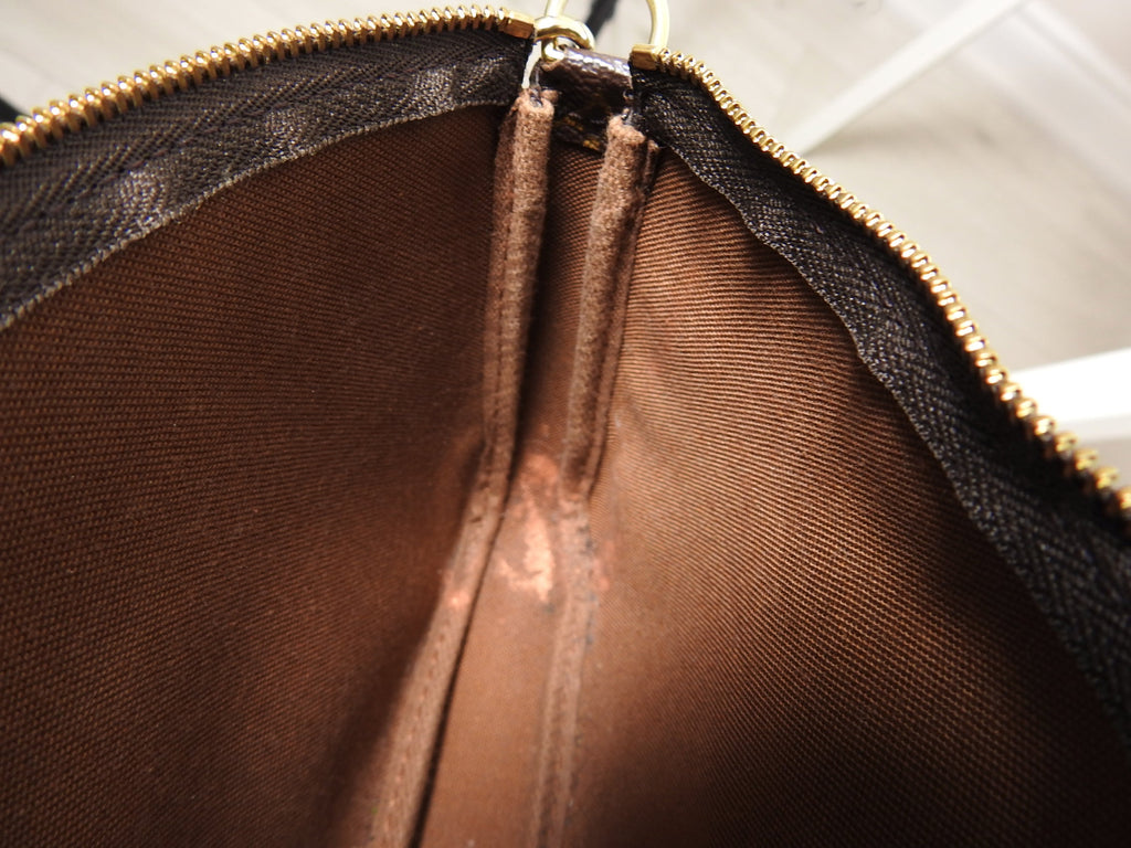 Louis Vuitton Vintage 1999 Monogram Canvas Pochette Accessoires