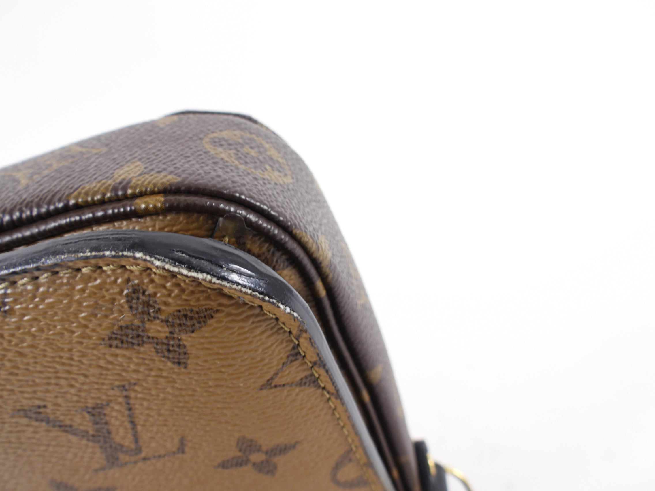 Louis Vuitton Pochette Metis Monogram Reverse Bag