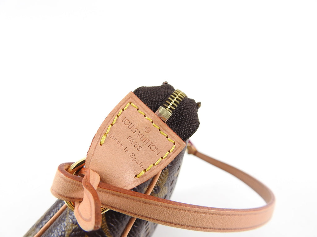 Louis Vuitton Vintage 2006 Monogram Perforated Pochette Accessories