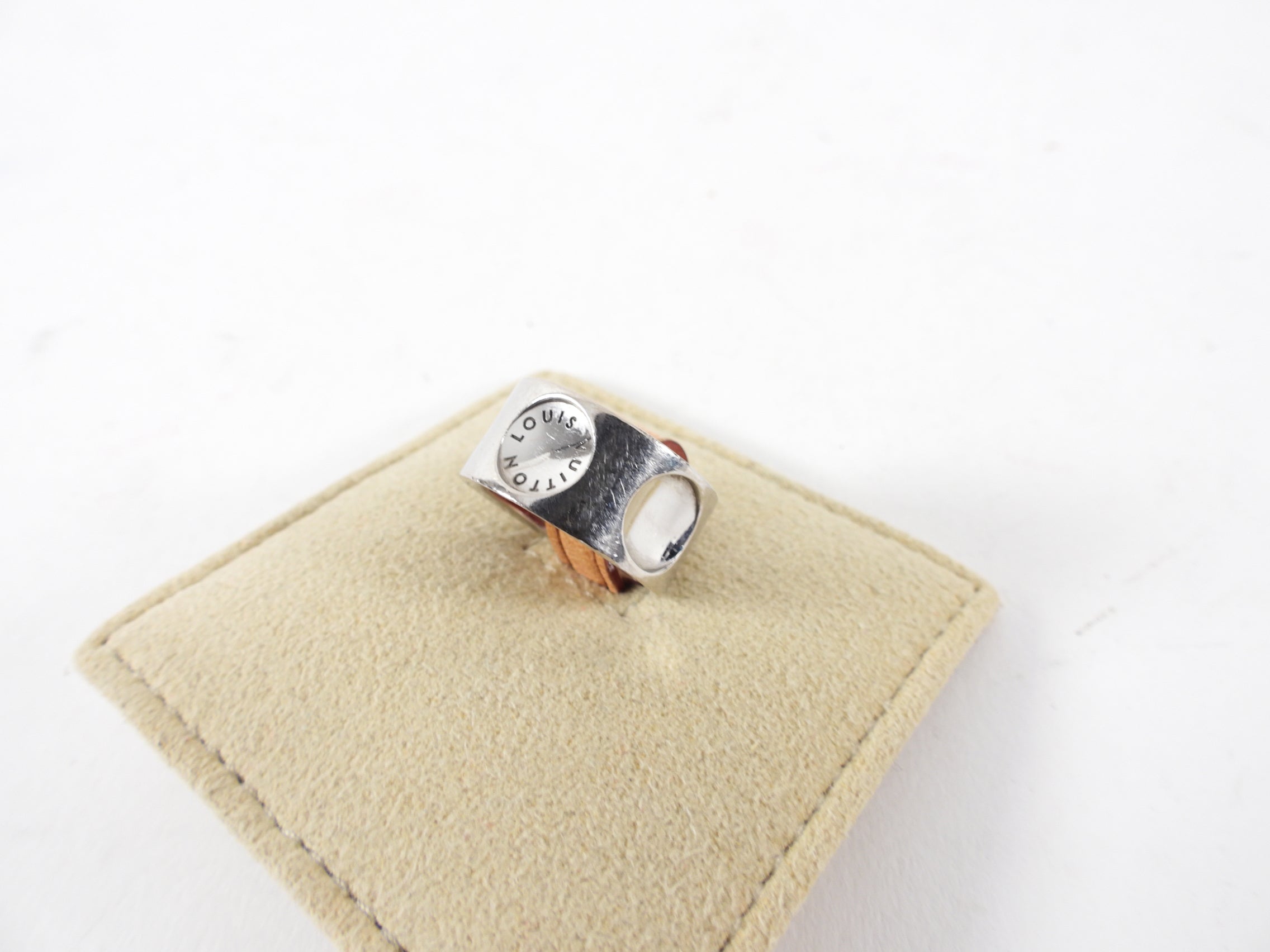 Louis Vuitton 750 18K White Gold Empreinte Ring - USA 5