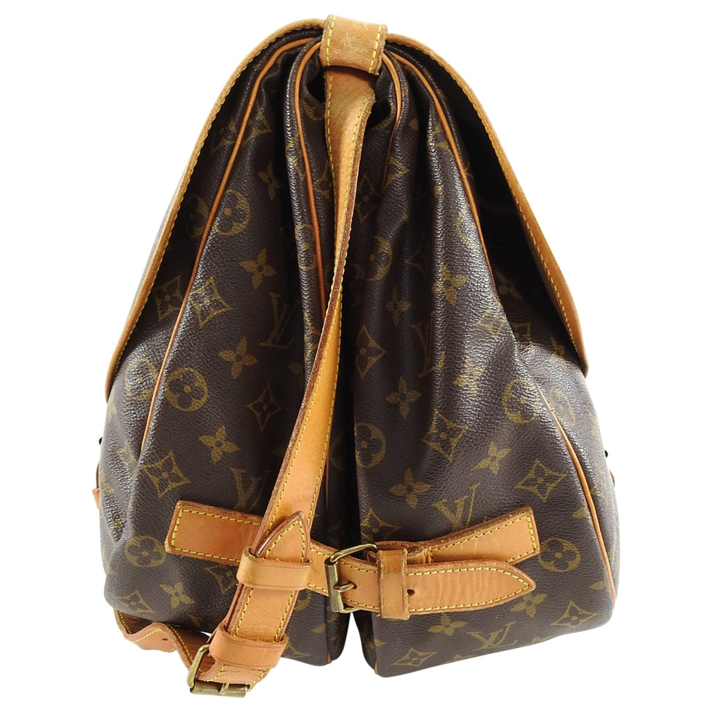 Louis Vuitton Vintage 1990 Saumur 40 Monogram Travel Messenger Bag