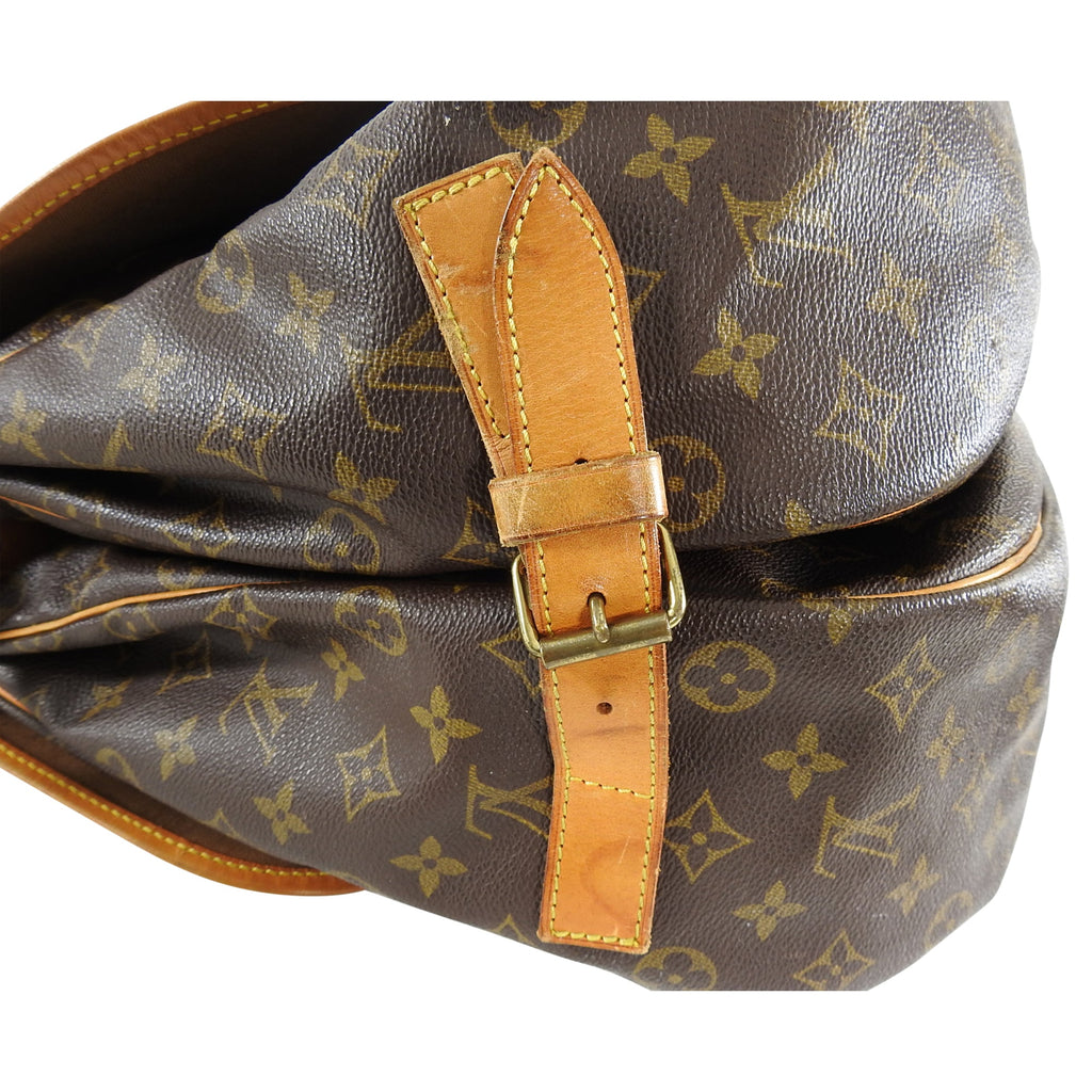 Louis Vuitton Vintage 1990 Saumur 40 Monogram Travel Messenger Bag