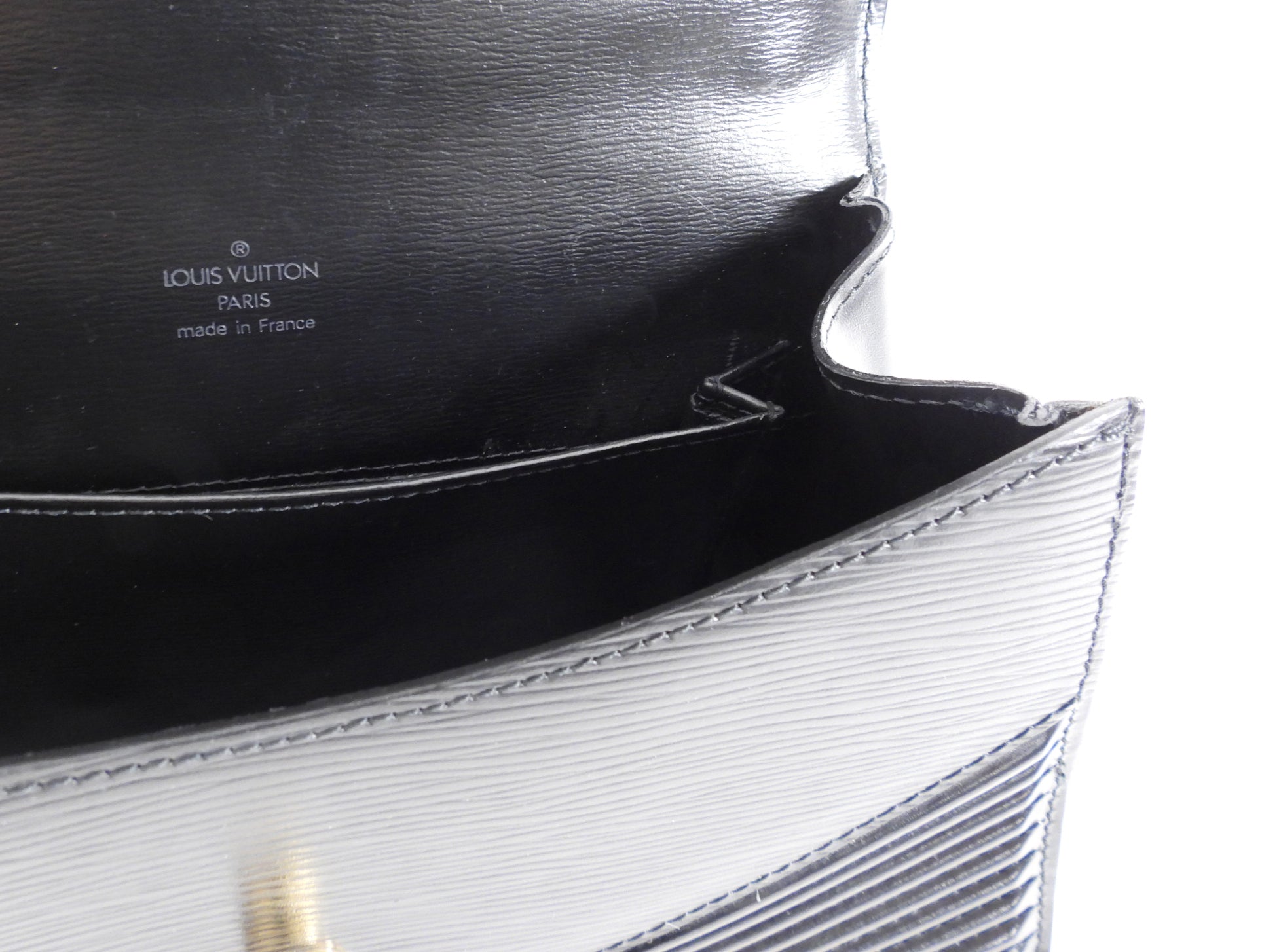Louis Vuitton Vintage 1993 Black Epi Tilsitt Shoulder Bag